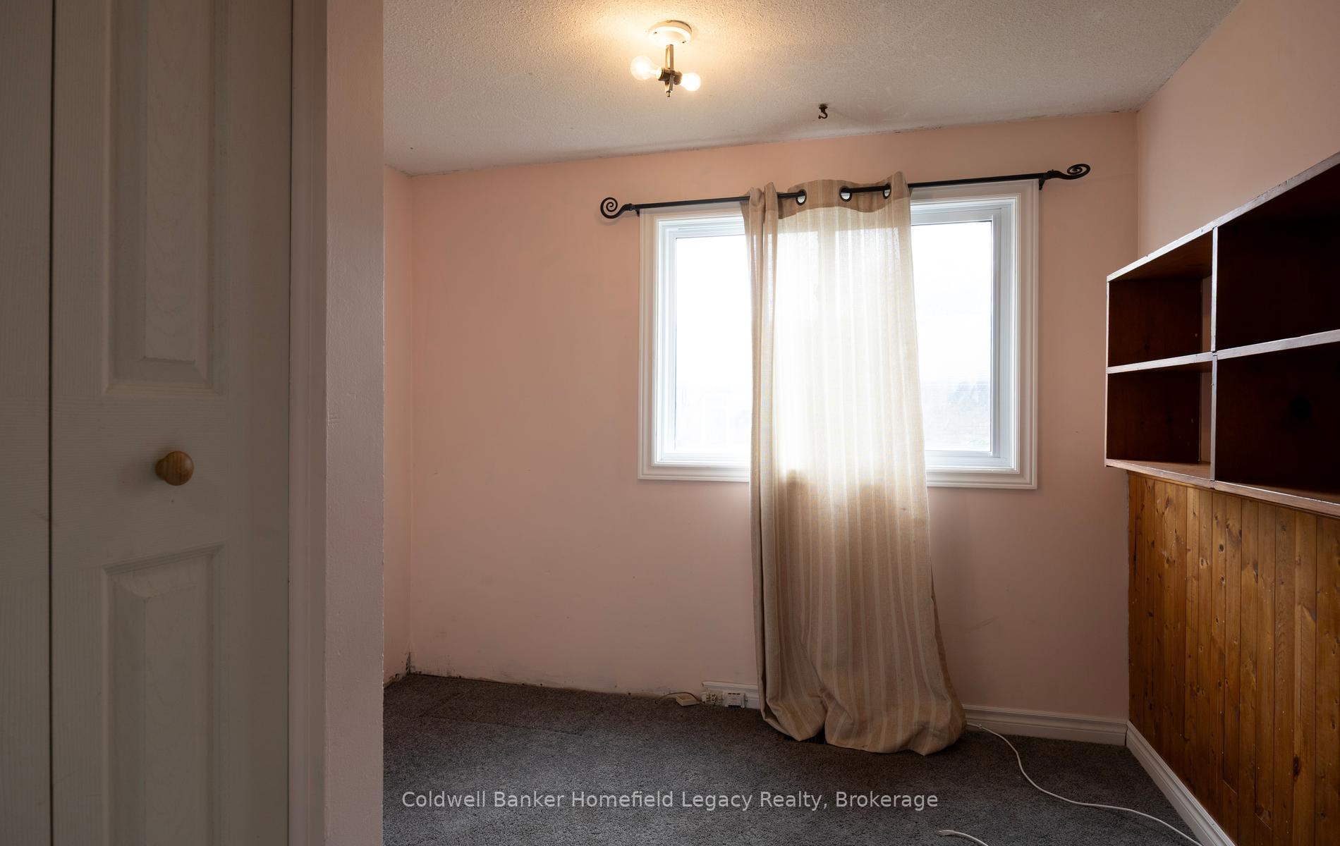 Photo 18 of 10 Dunsford Crescent, St. Marys — HOMEH