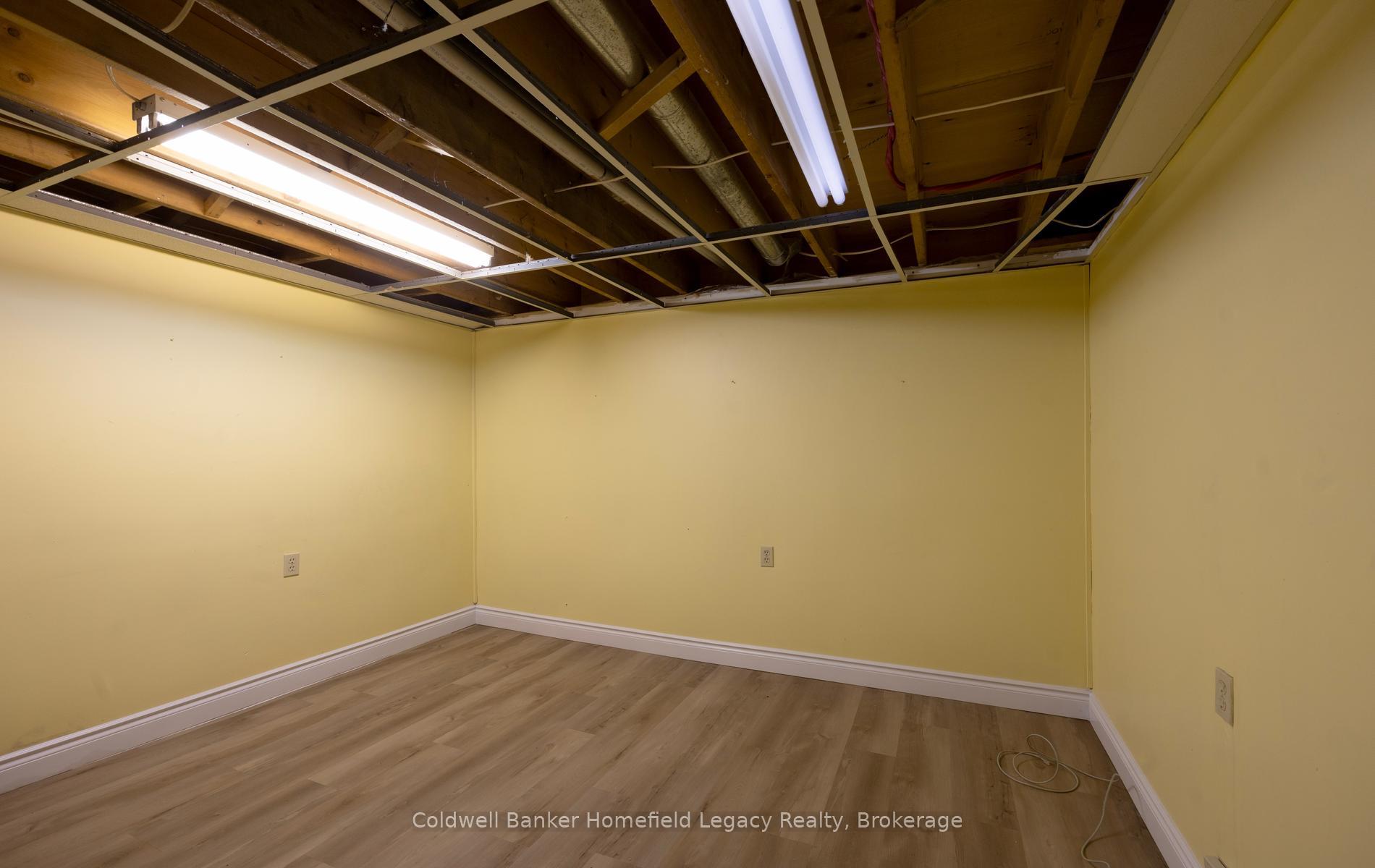 Photo 26 of 10 Dunsford Crescent, St. Marys — HOMEH