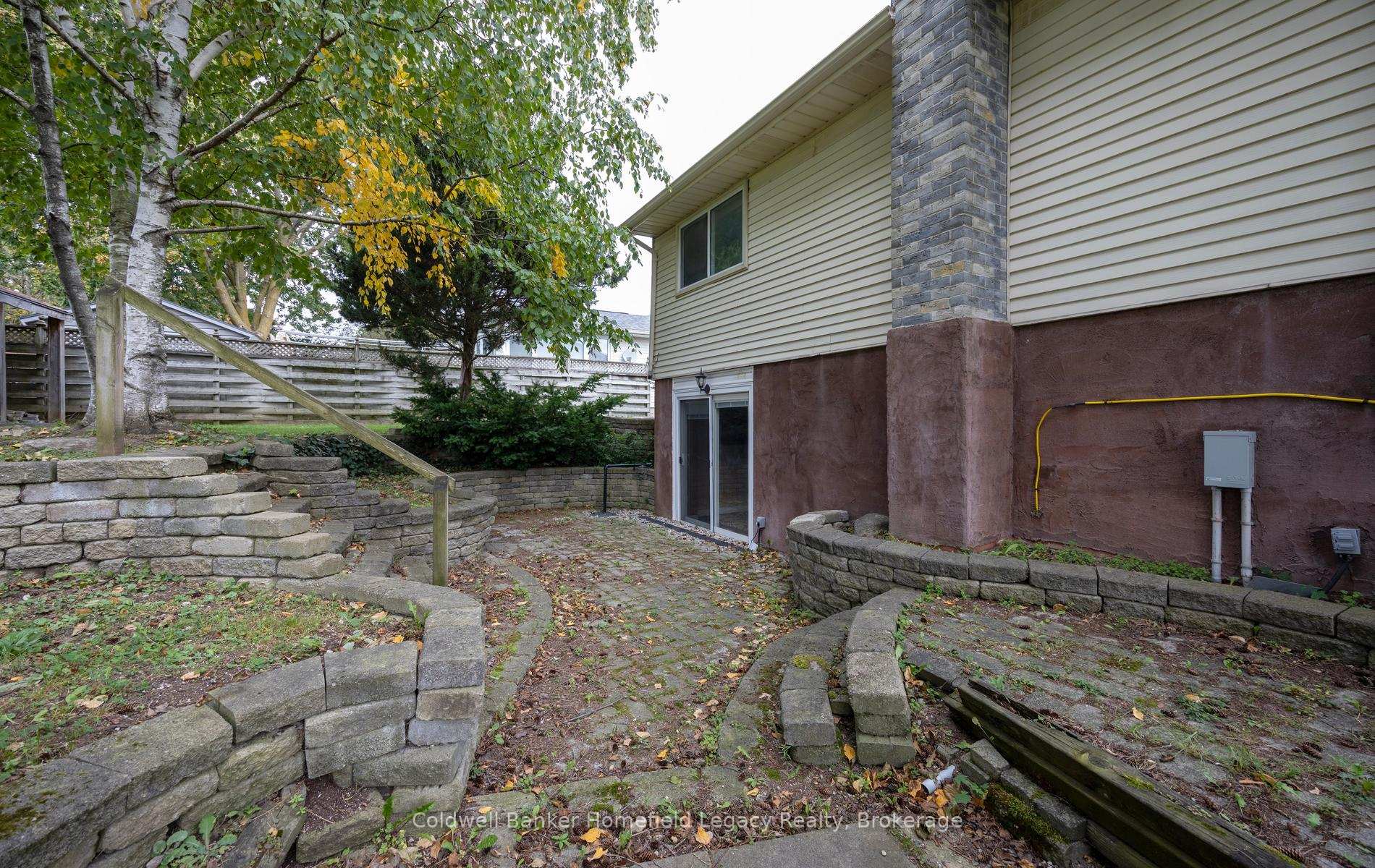 Photo 35 of 10 Dunsford Crescent, St. Marys — HOMEH