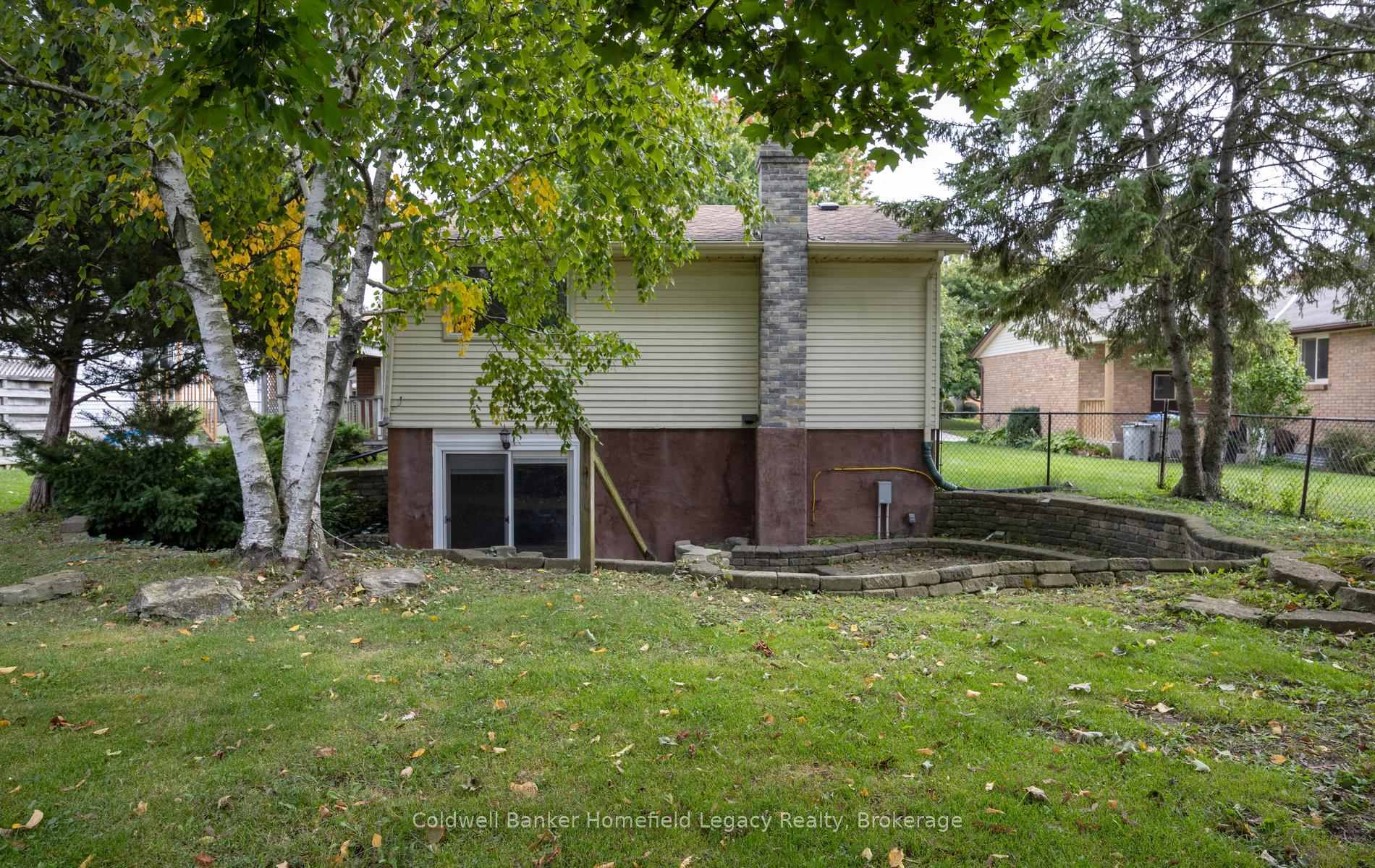Photo 39 of 10 Dunsford Crescent, St. Marys — HOMEH