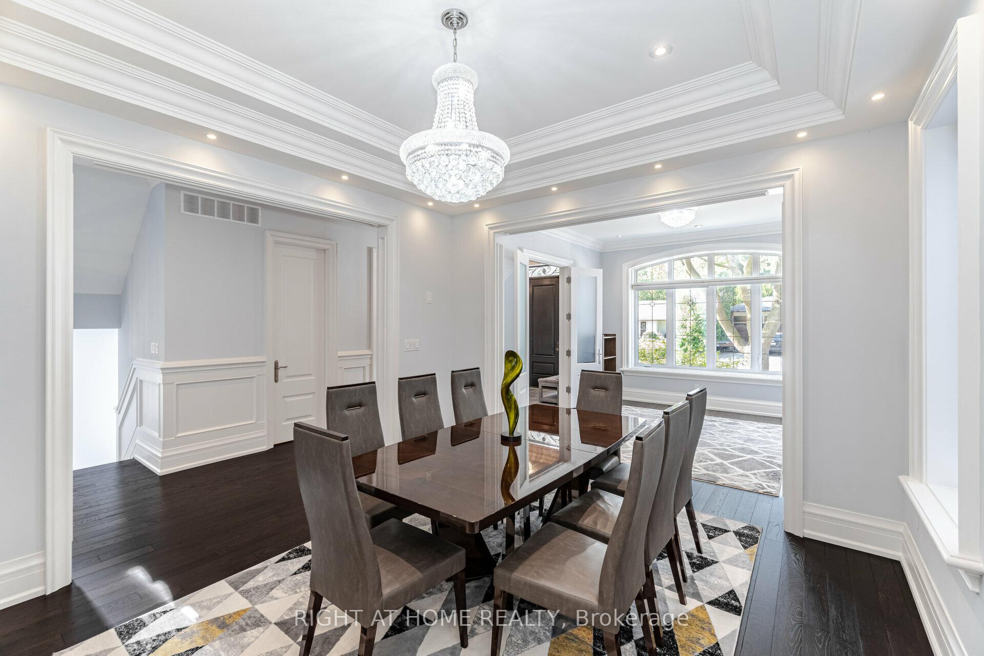 Photo 8 of 35 Burnelm Drive, Etobicoke, Islington-City Centre West — HOMEH