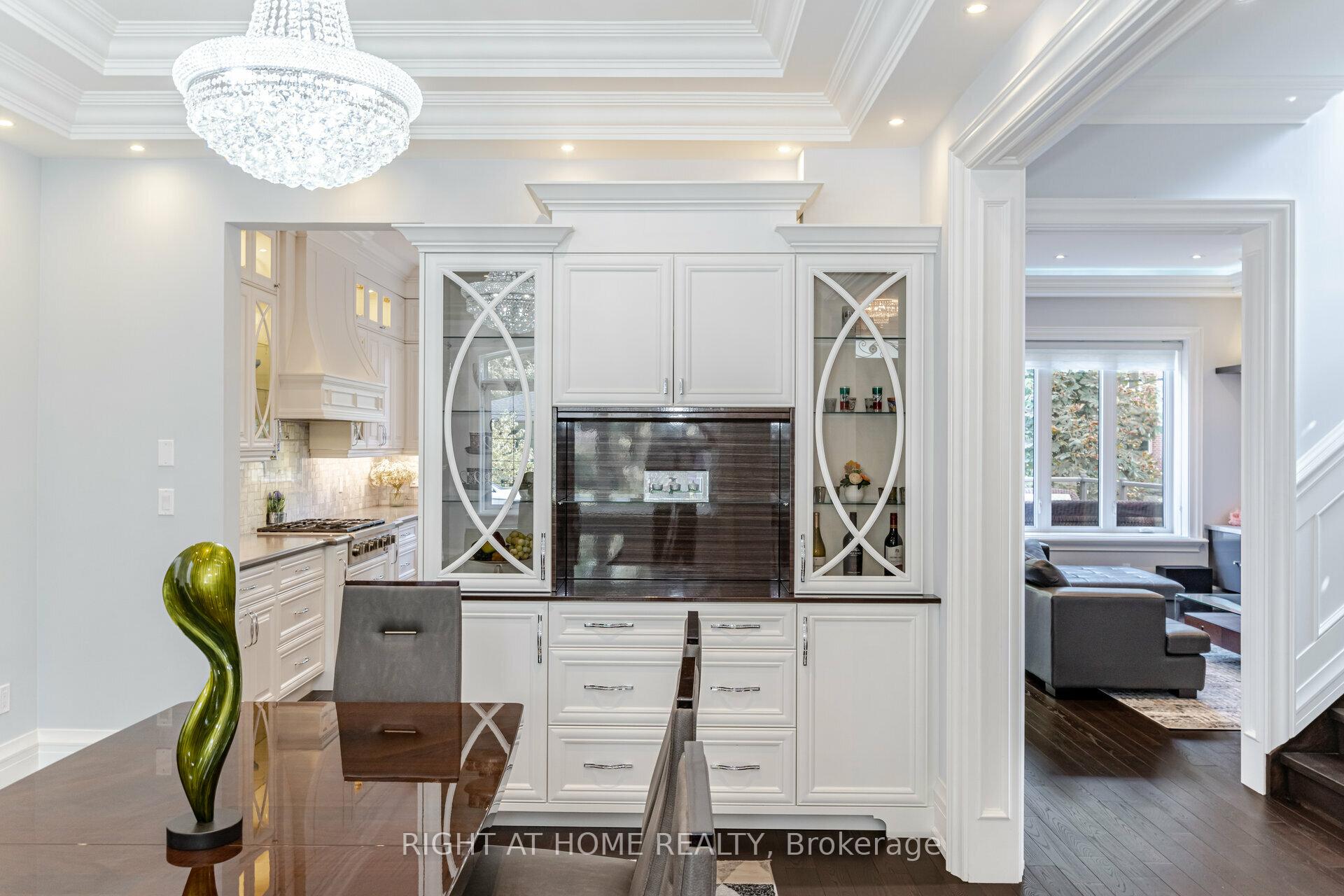 Photo 9 of 35 Burnelm Drive, Etobicoke, Islington-City Centre West — HOMEH