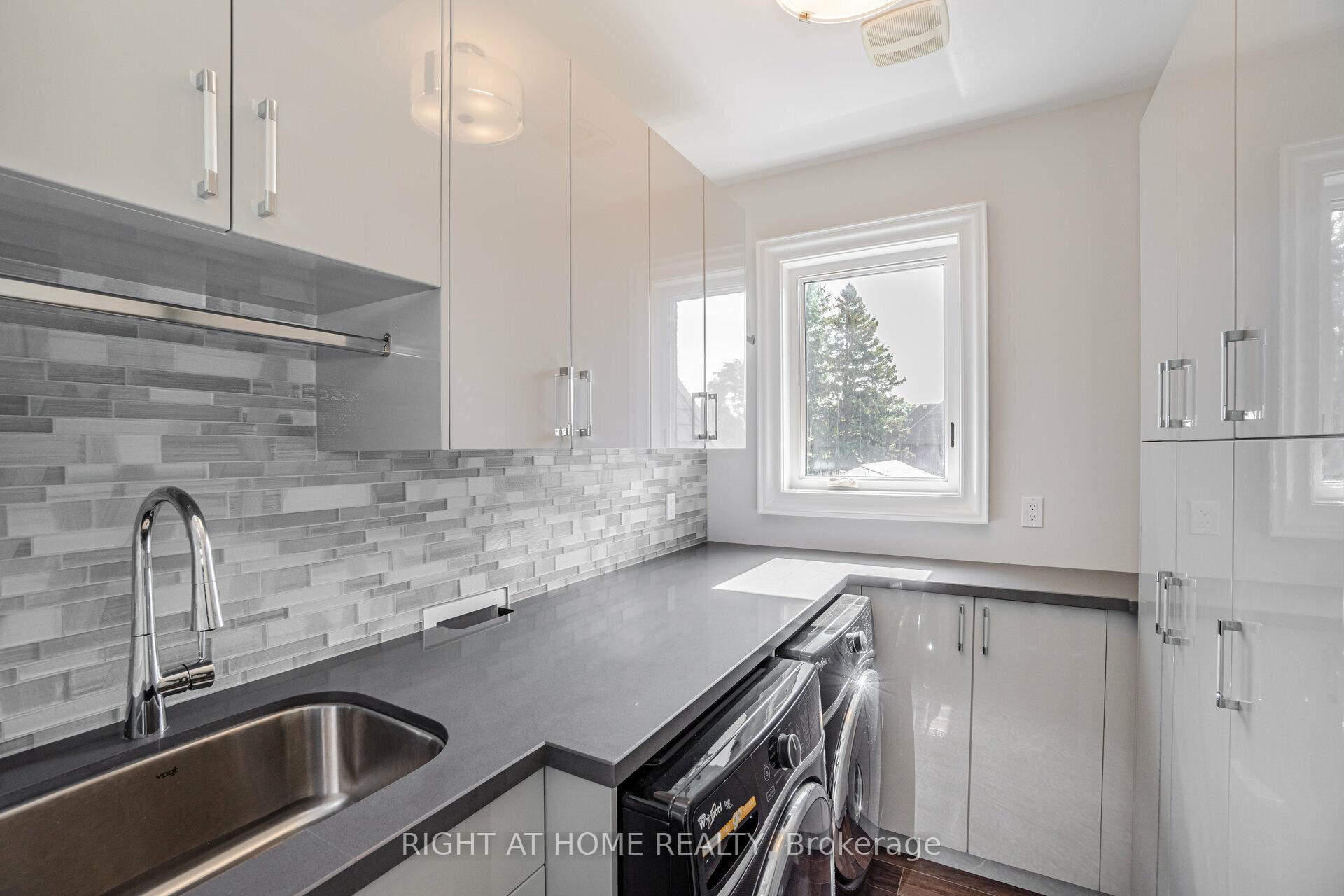 Photo 31 of 35 Burnelm Drive, Etobicoke, Islington-City Centre West — HOMEH