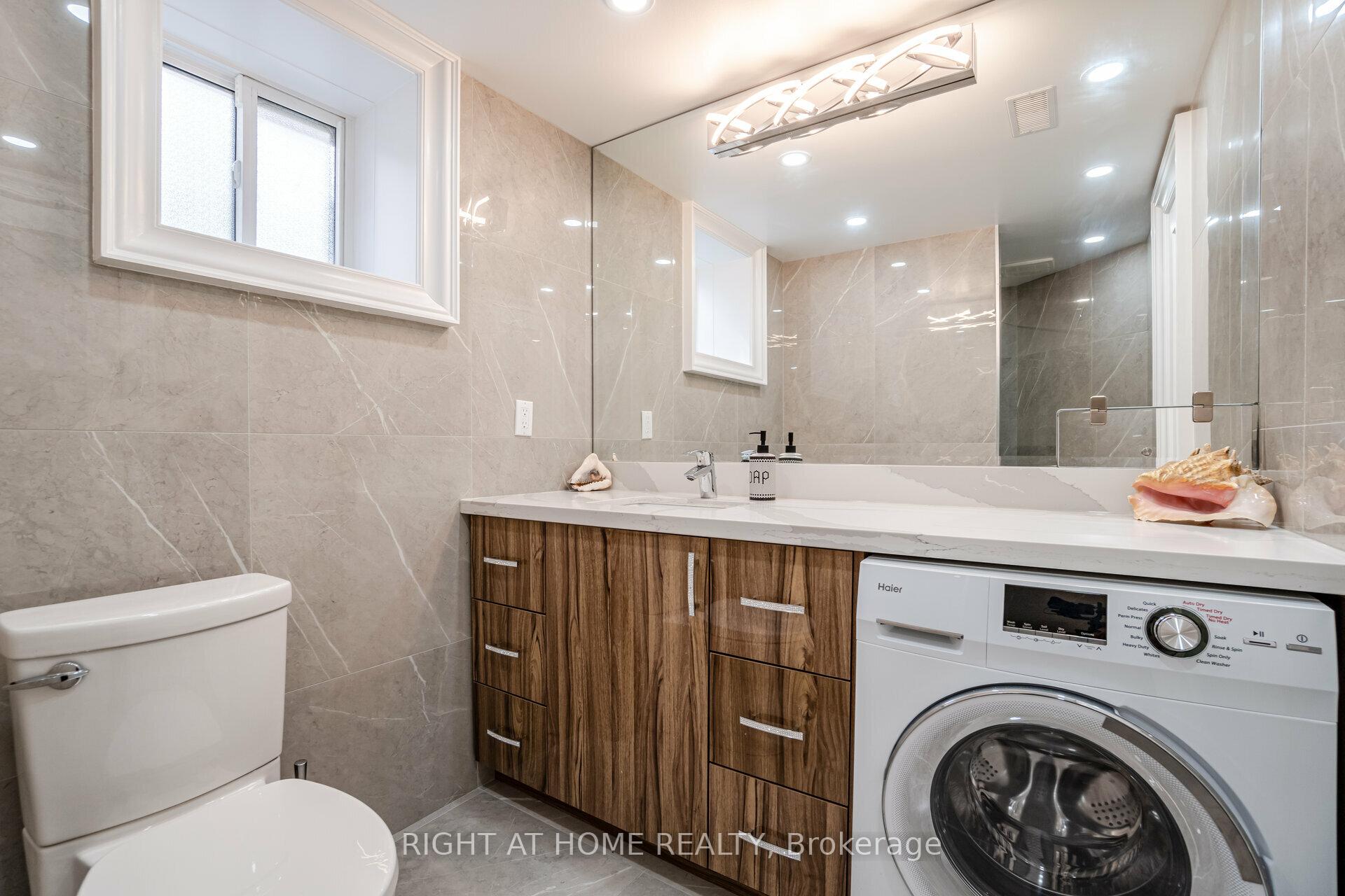 Photo 37 of 35 Burnelm Drive, Etobicoke, Islington-City Centre West — HOMEH