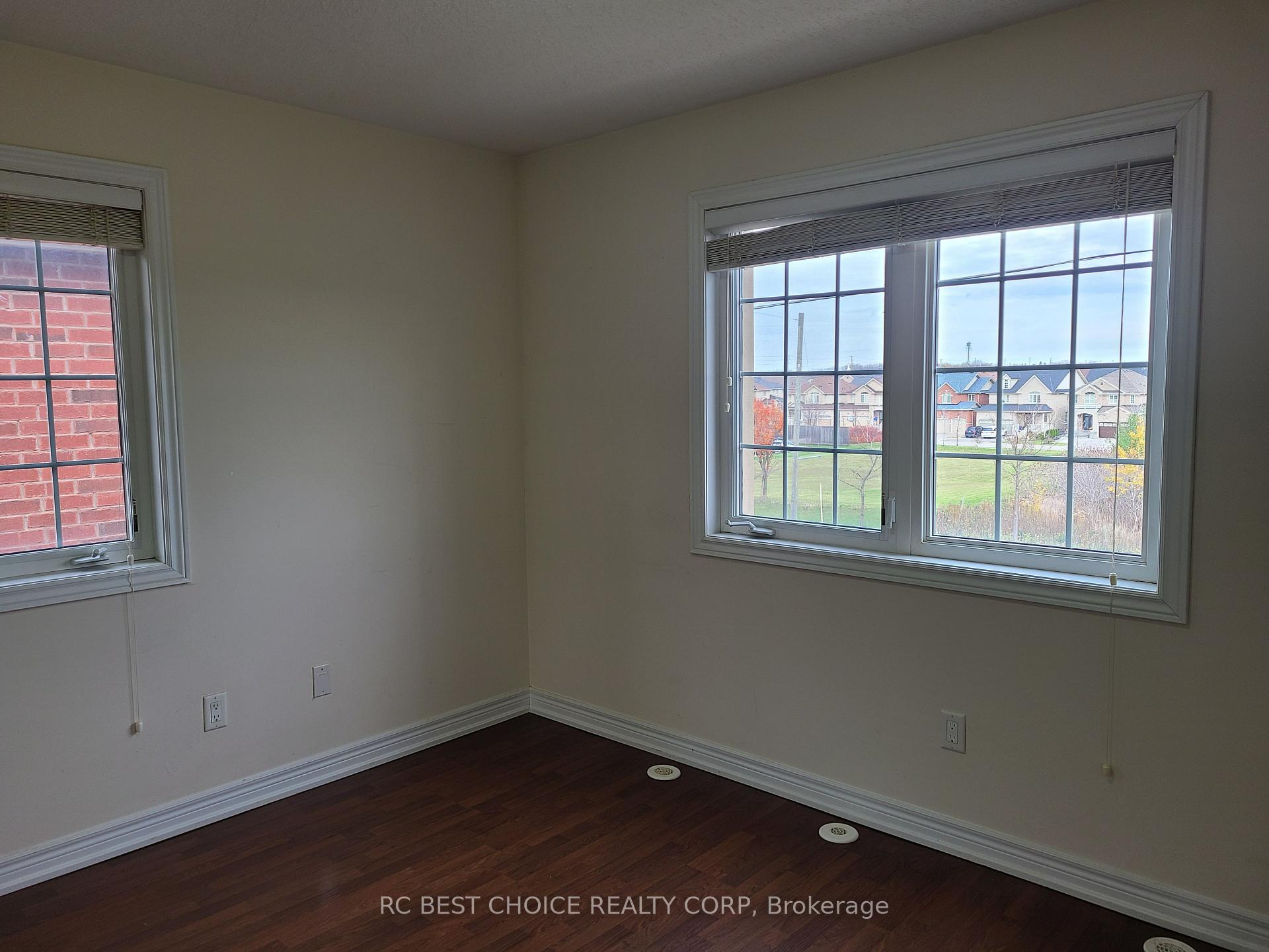 Photo 24 of 9982 McCowan Road, Markham, Berczy — HOMEH