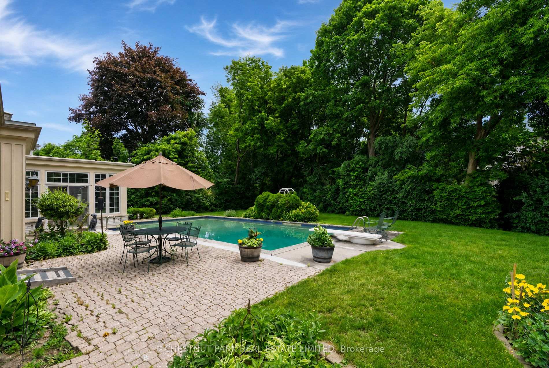 Photo 10 of 47 Stratheden Road, North York, Bridle Path-Sunnybrook-York Mills — HOMEH