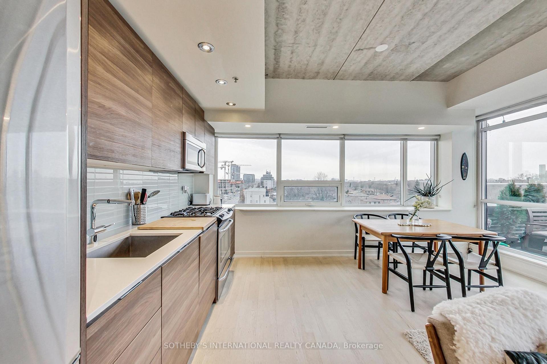 Photo 8 of Unit 602, 51 Lady Bank Road, Etobicoke, Stonegate-Queensway — HOMEH