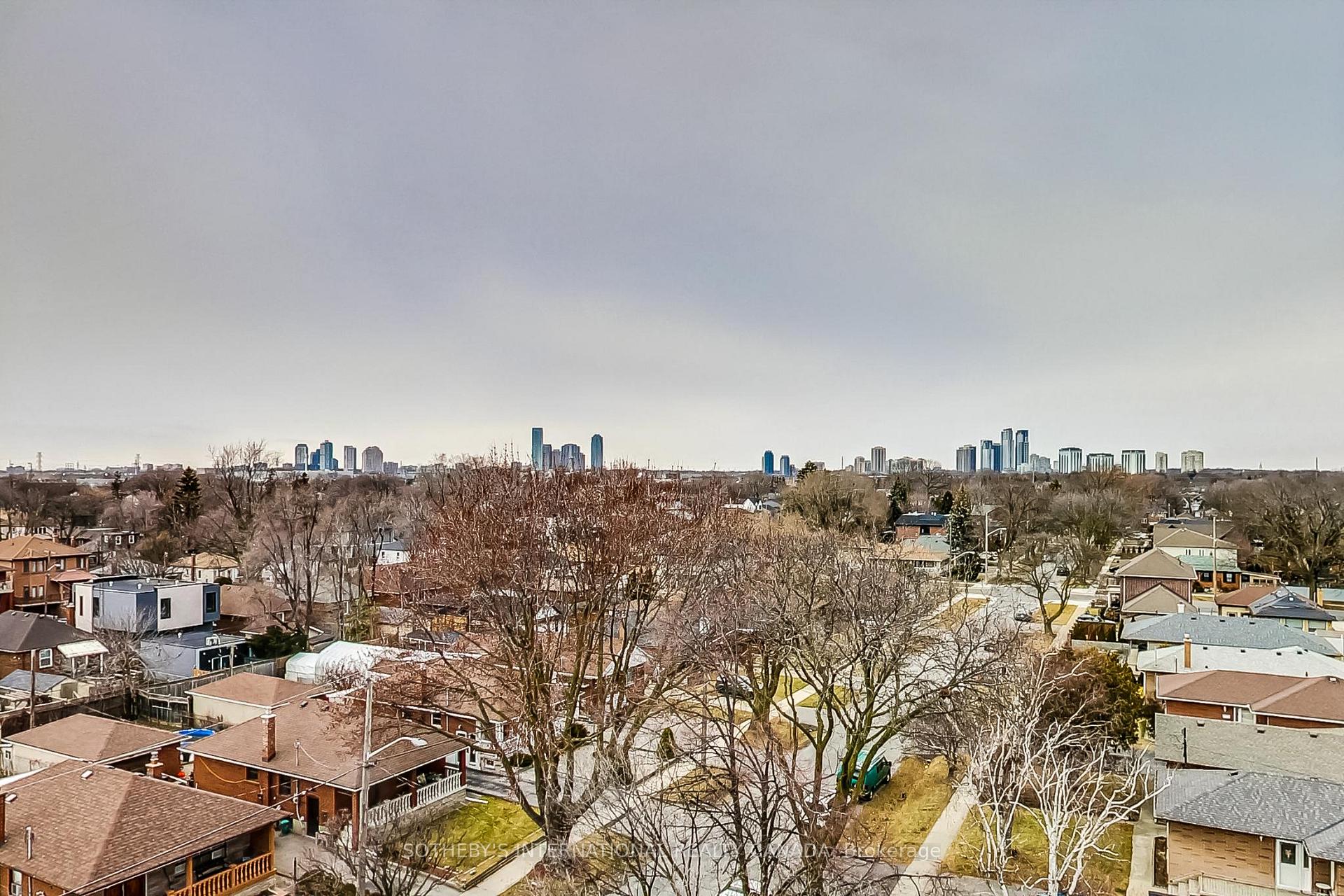 Photo 14 of Unit 602, 51 Lady Bank Road, Etobicoke, Stonegate-Queensway — HOMEH