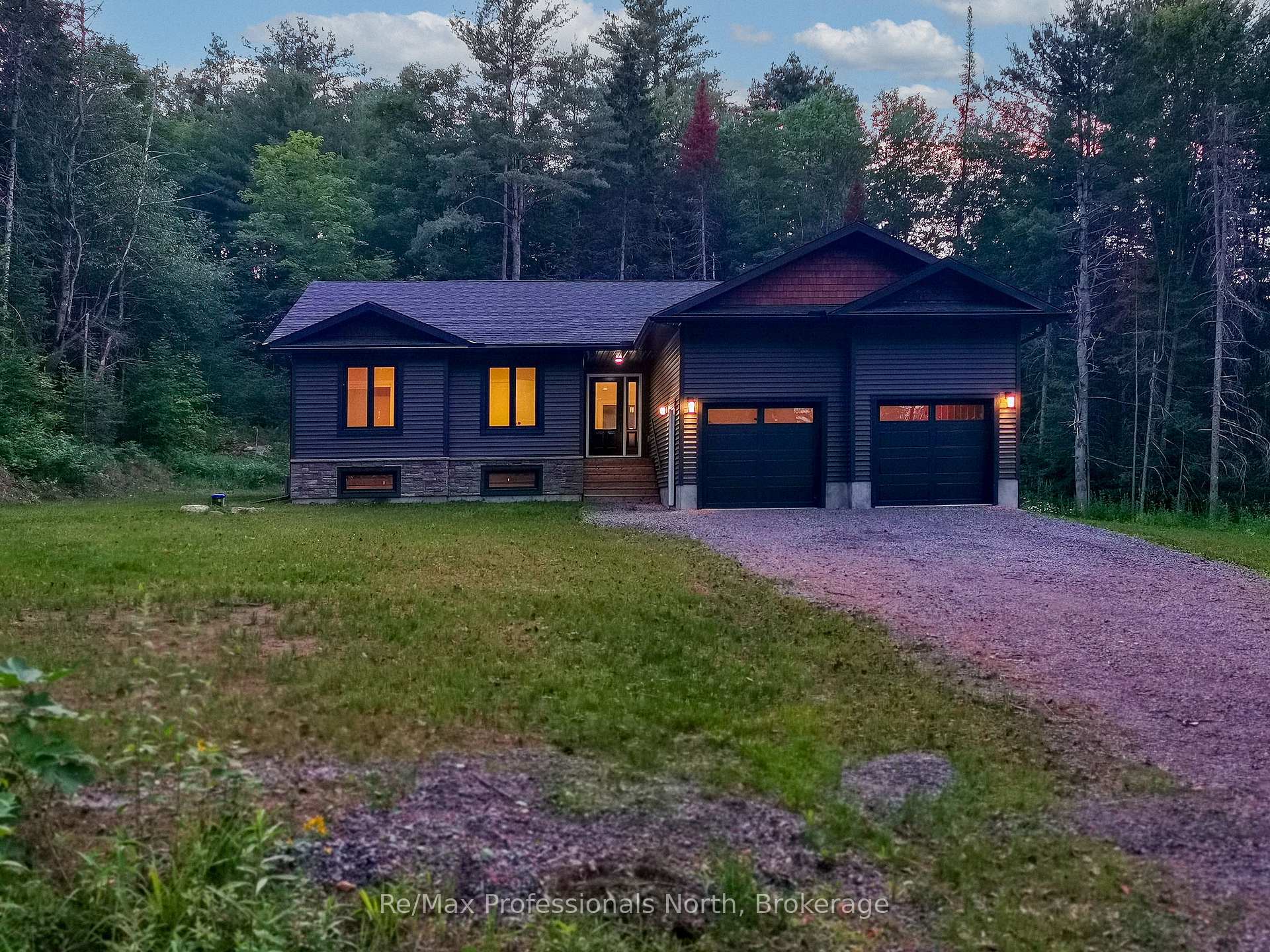 Photo of 260 Stephenson 2 Road W