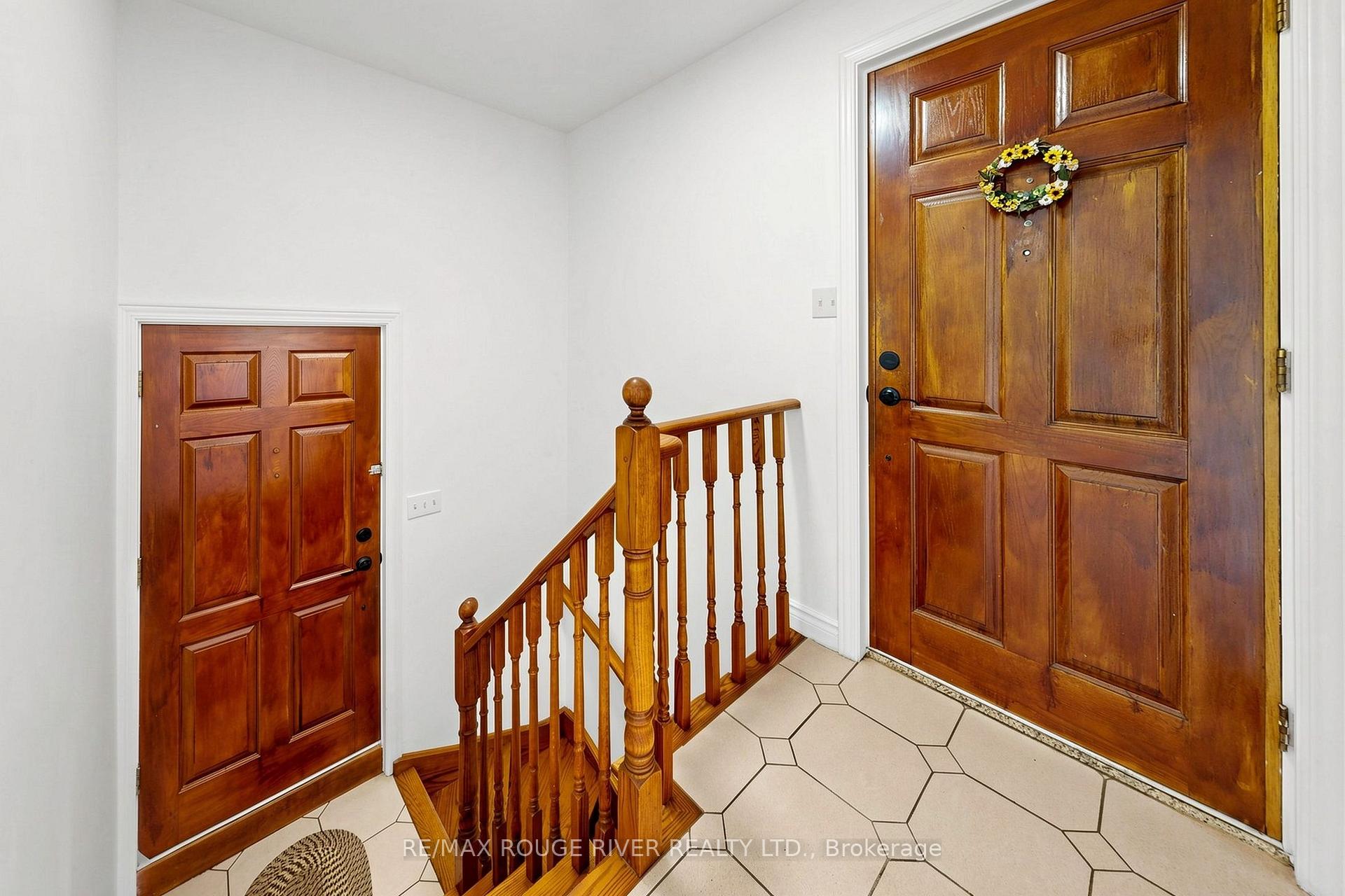 Photo 27 of 38 Lombardy Crescent, Scarborough, Kennedy Park — HOMEH