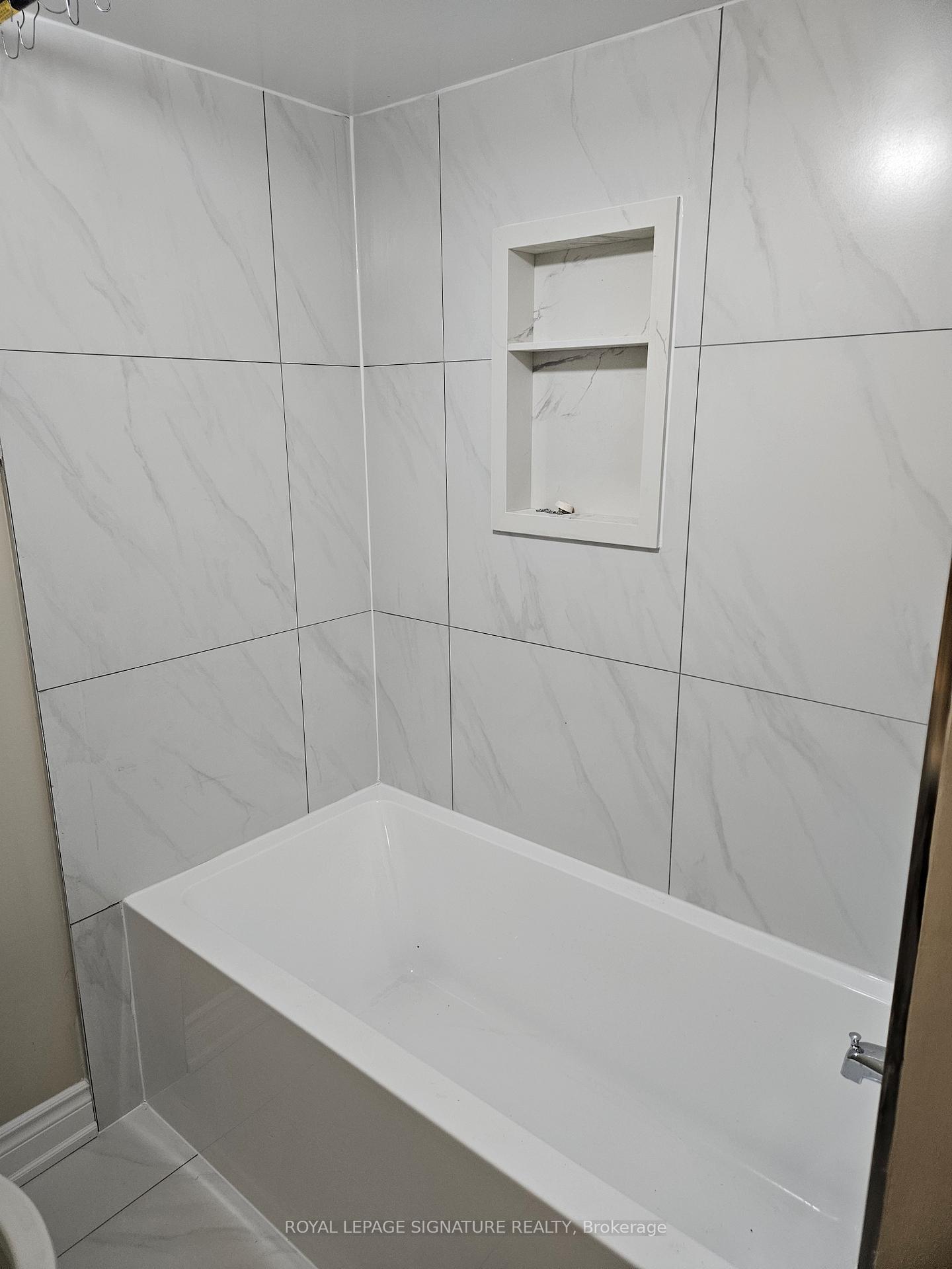 Photo 10 of 159 Jeffcoat Drive, Etobicoke, West Humber-Clairville — HOMEH