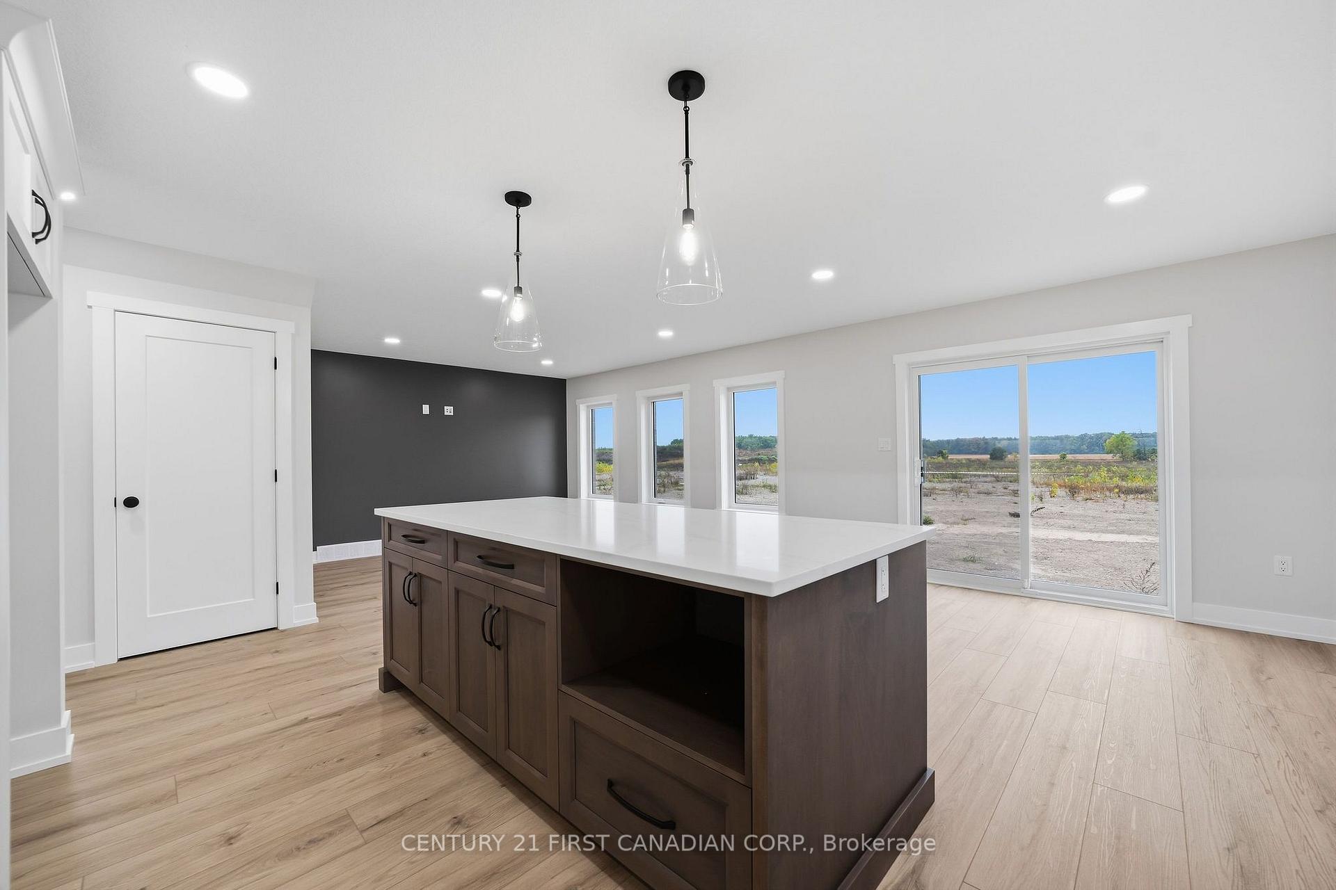 Photo 14 of 5 Doerr Court, North Middlesex, Ailsa Craig — HOMEH