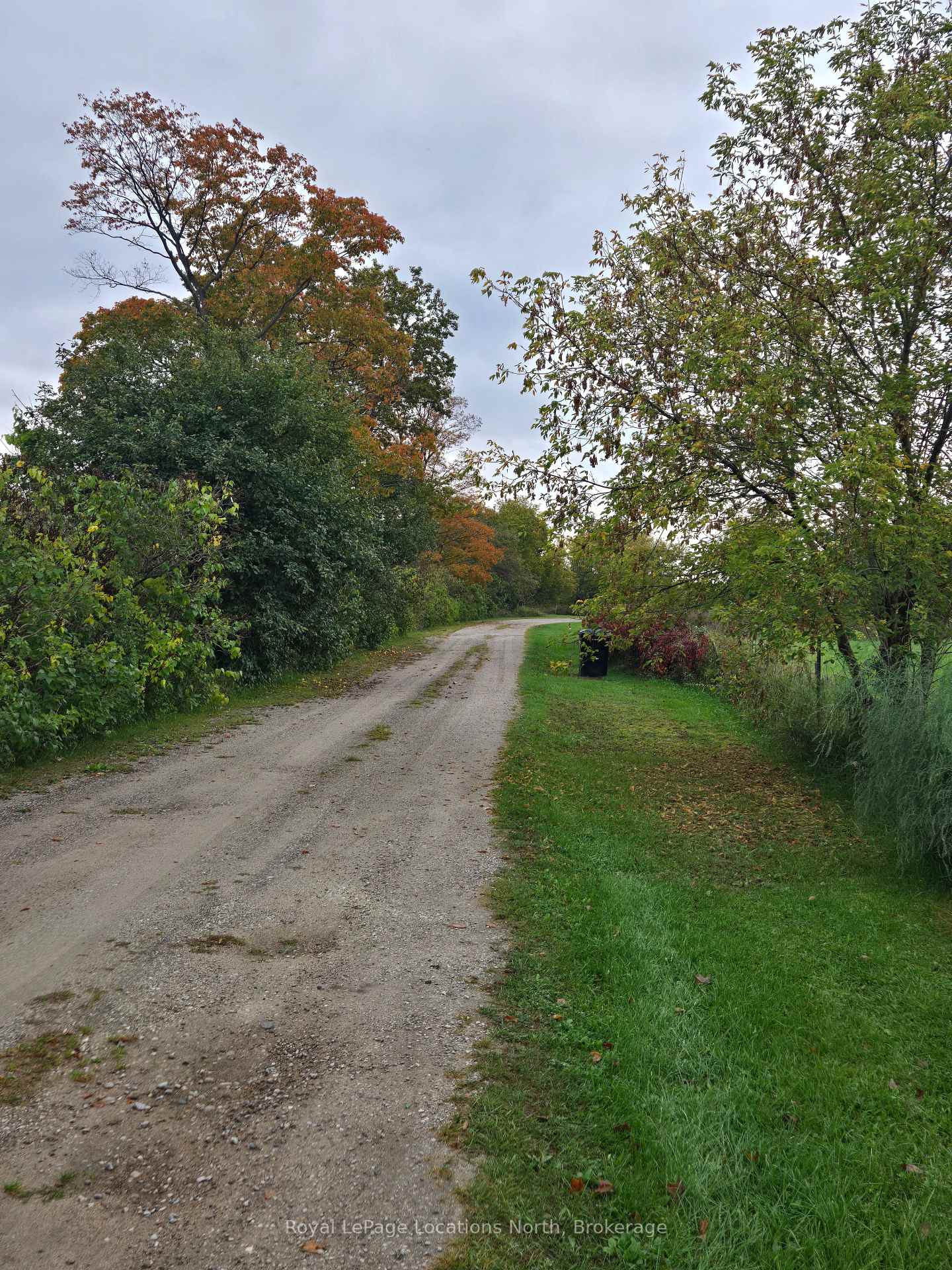 Photo 2 of 2939 92 County Road, Springwater, Rural Springwater — HOMEH