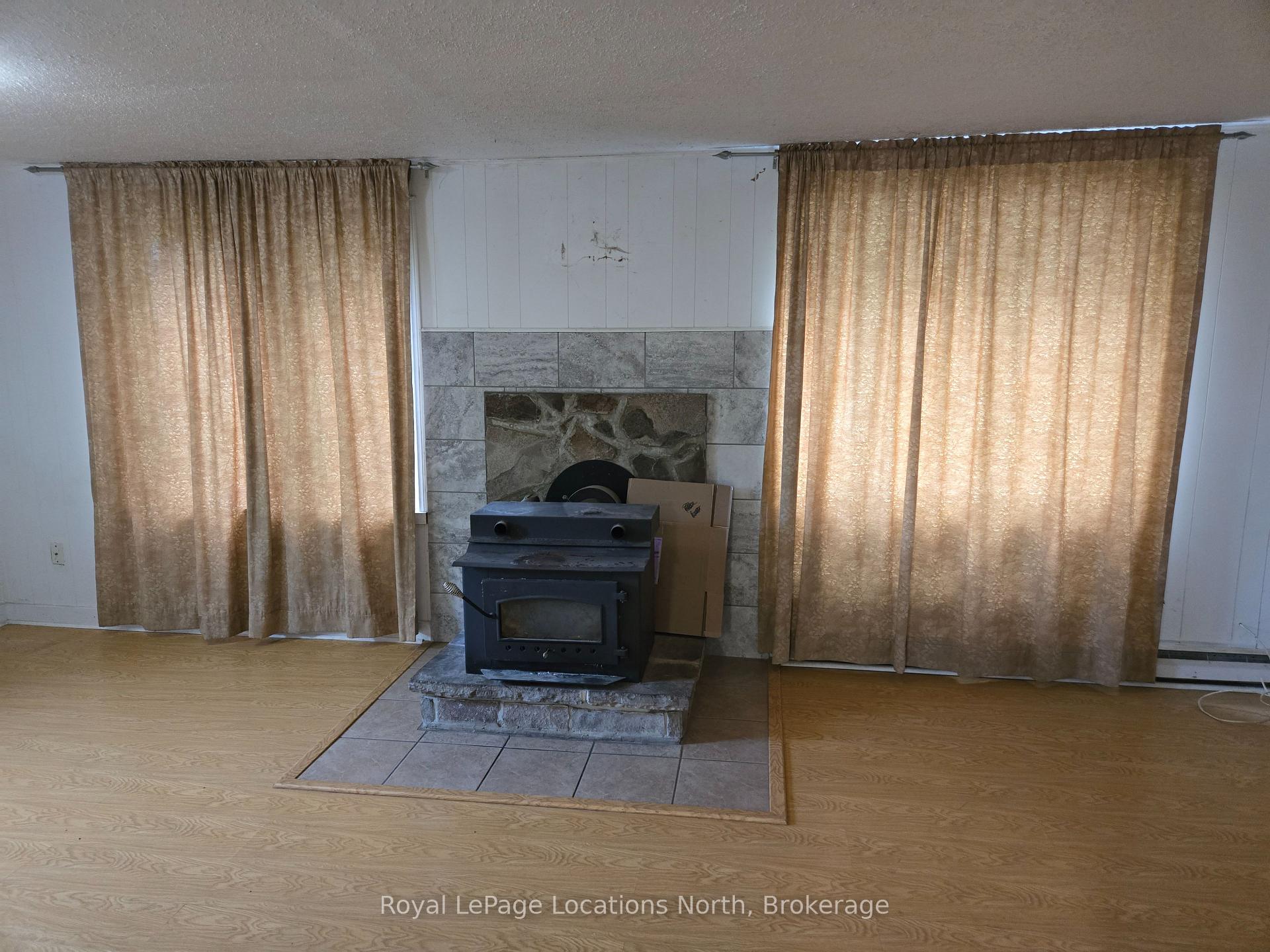 Photo 33 of 2939 92 County Road, Springwater, Rural Springwater — HOMEH