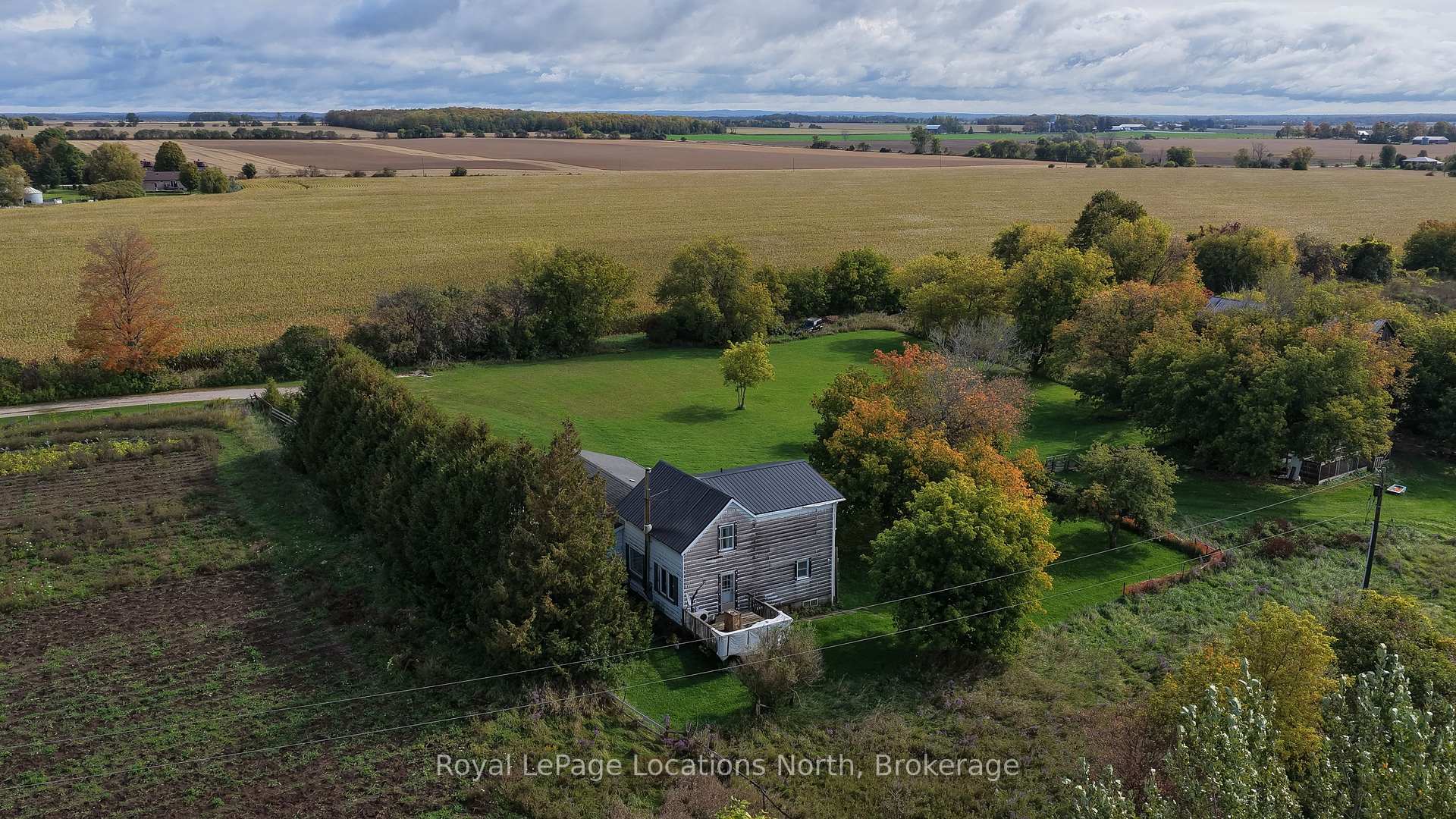 Photo 37 of 2939 92 County Road, Springwater, Rural Springwater — HOMEH