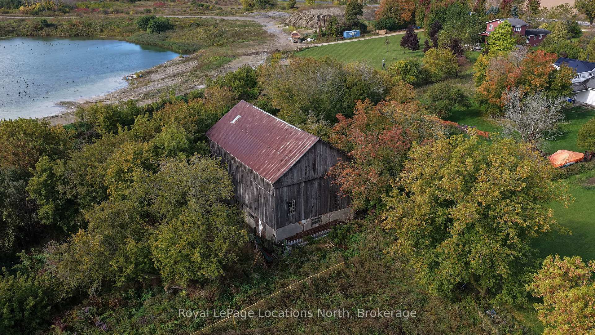 Photo 47 of 2939 92 County Road, Springwater, Rural Springwater — HOMEH
