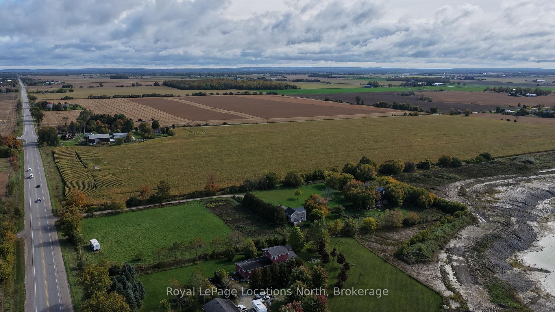 Photo 55 of 2939 92 County Road, Springwater, Rural Springwater — HOMEH
