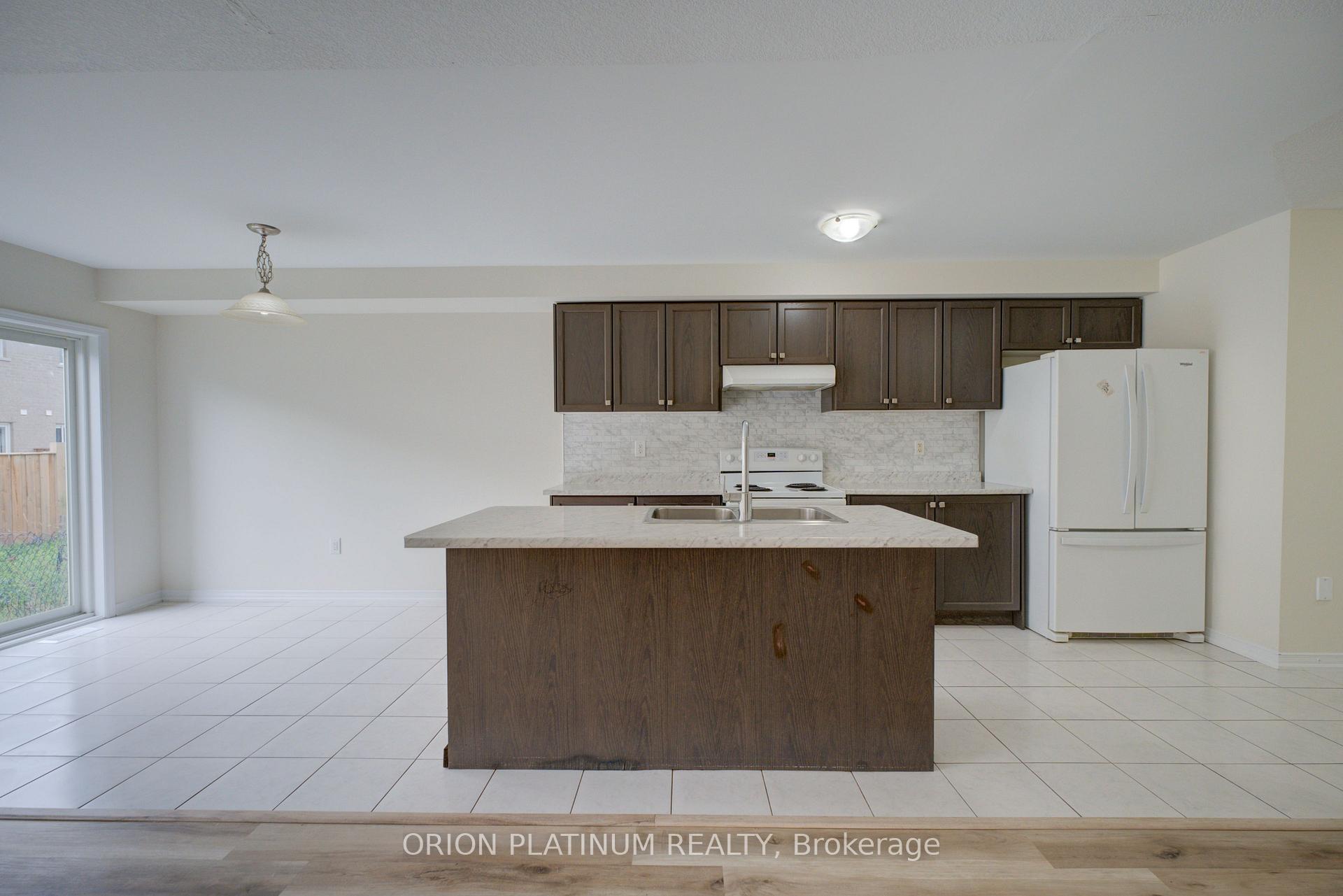 Photo 4 of 140 Munro Circle, Brantford, Empire South — HOMEH