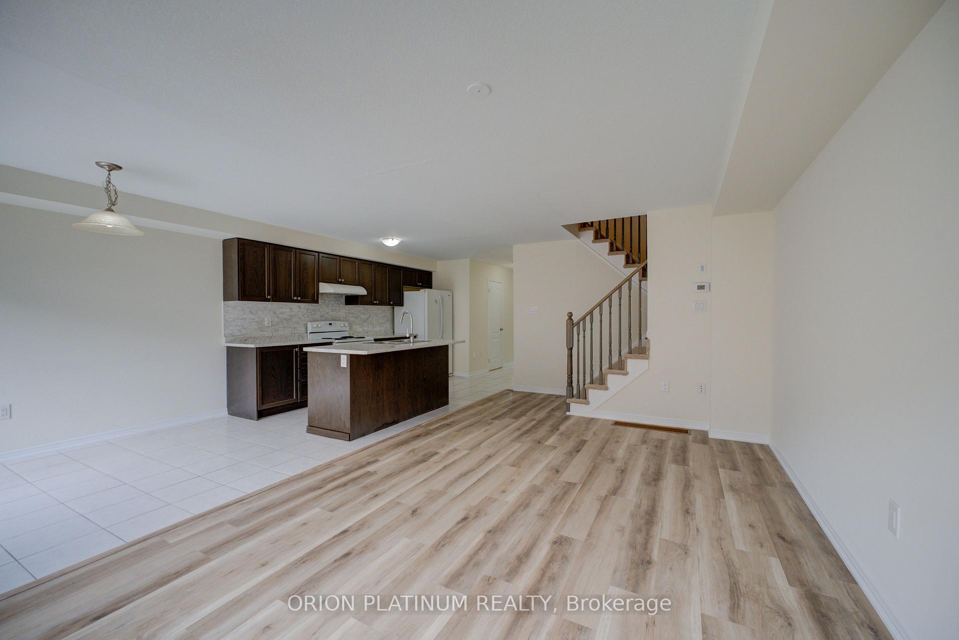Photo 15 of 140 Munro Circle, Brantford, Empire South — HOMEH