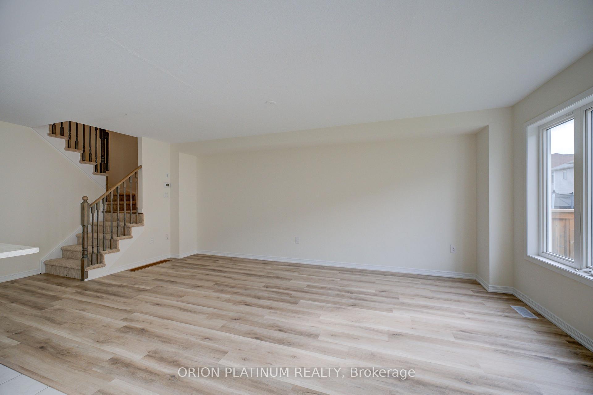 Photo 17 of 140 Munro Circle, Brantford, Empire South — HOMEH