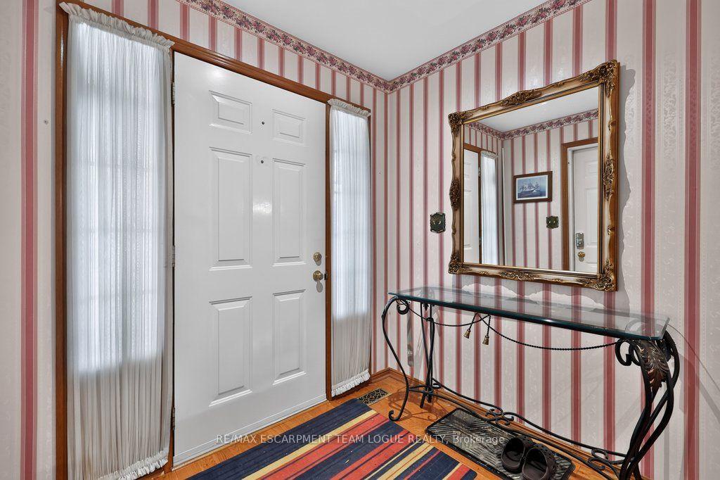 Photo 6 of 17 Tanner Drive, Pelham, Fonthill — HOMEH