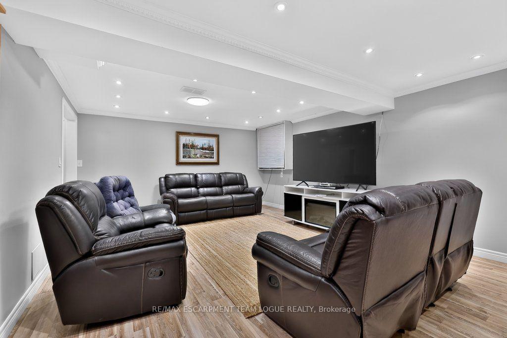 Photo 25 of 17 Tanner Drive, Pelham, Fonthill — HOMEH