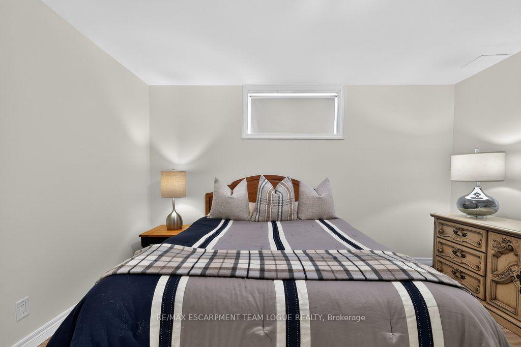 Photo 35 of 17 Tanner Drive, Pelham, Fonthill — HOMEH