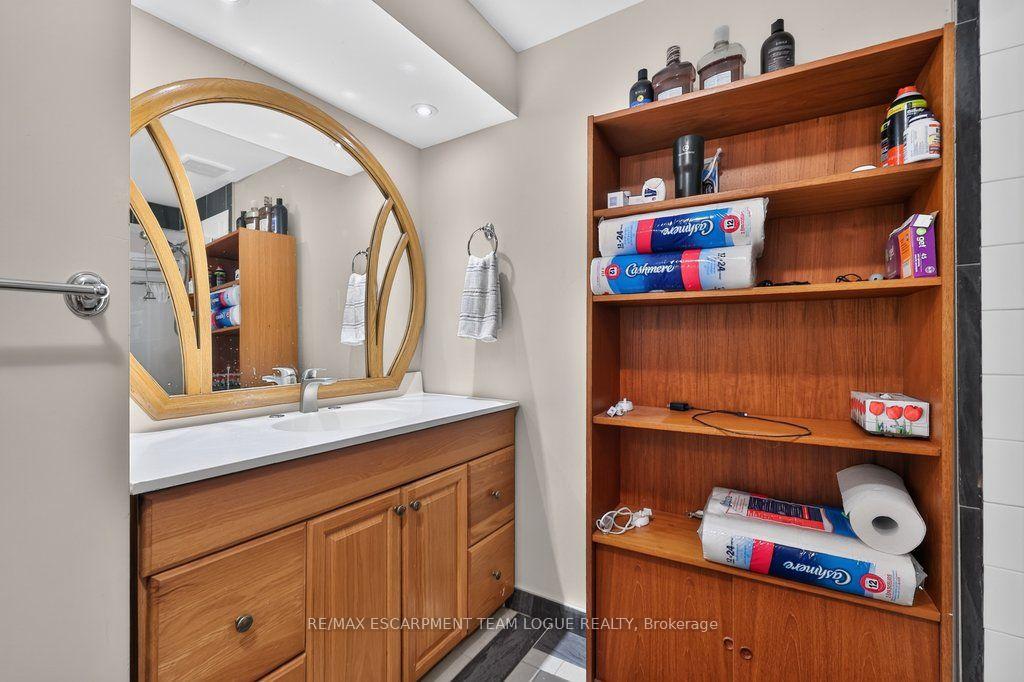 Photo 37 of 17 Tanner Drive, Pelham, Fonthill — HOMEH