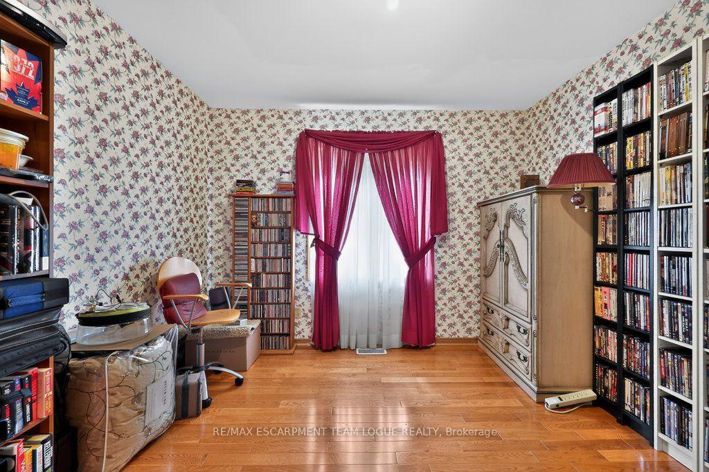 Photo 39 of 17 Tanner Drive, Pelham, Fonthill — HOMEH
