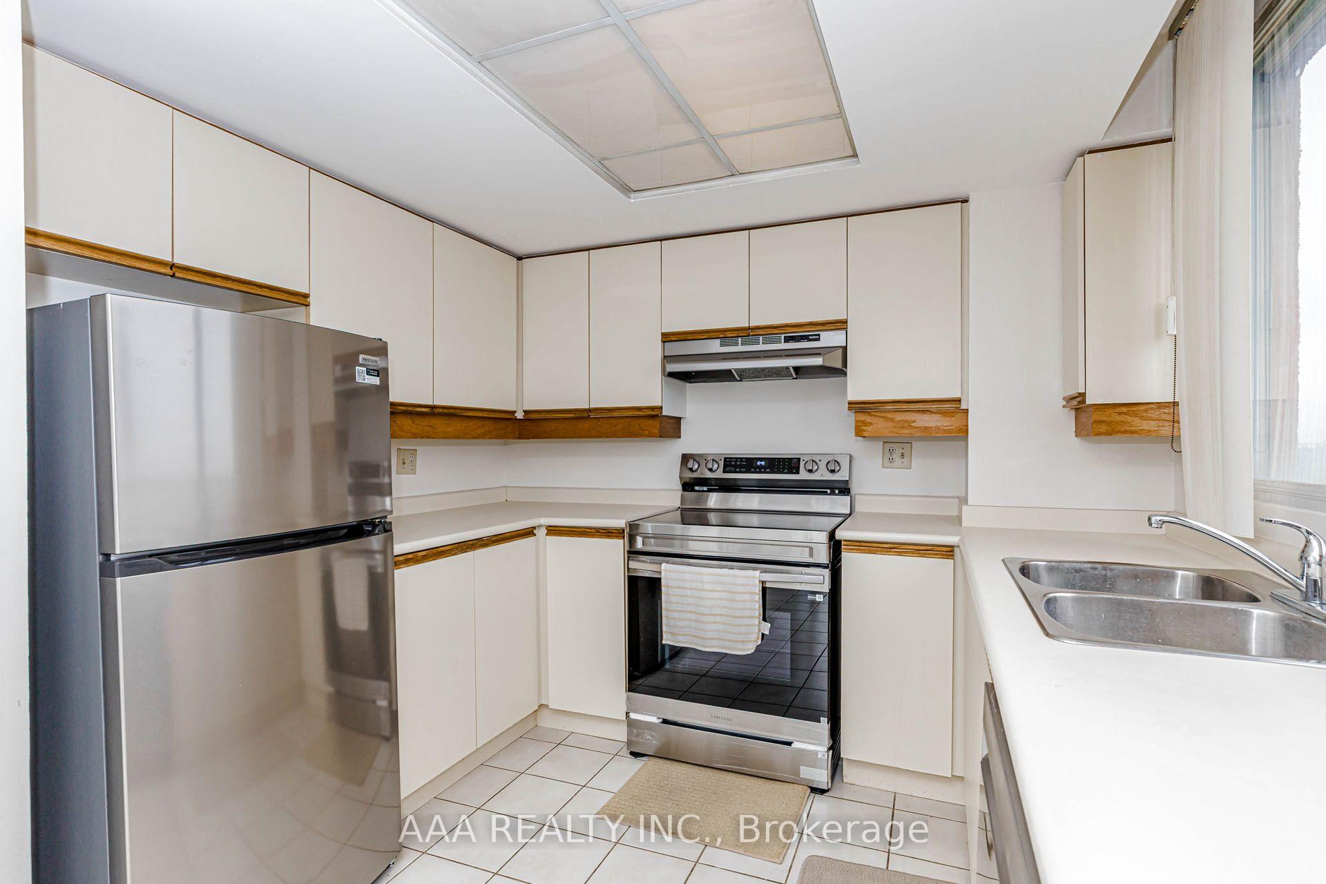 Photo 18 of Unit 2101, 5 Concorde Place, North York, Banbury-Don Mills — HOMEH