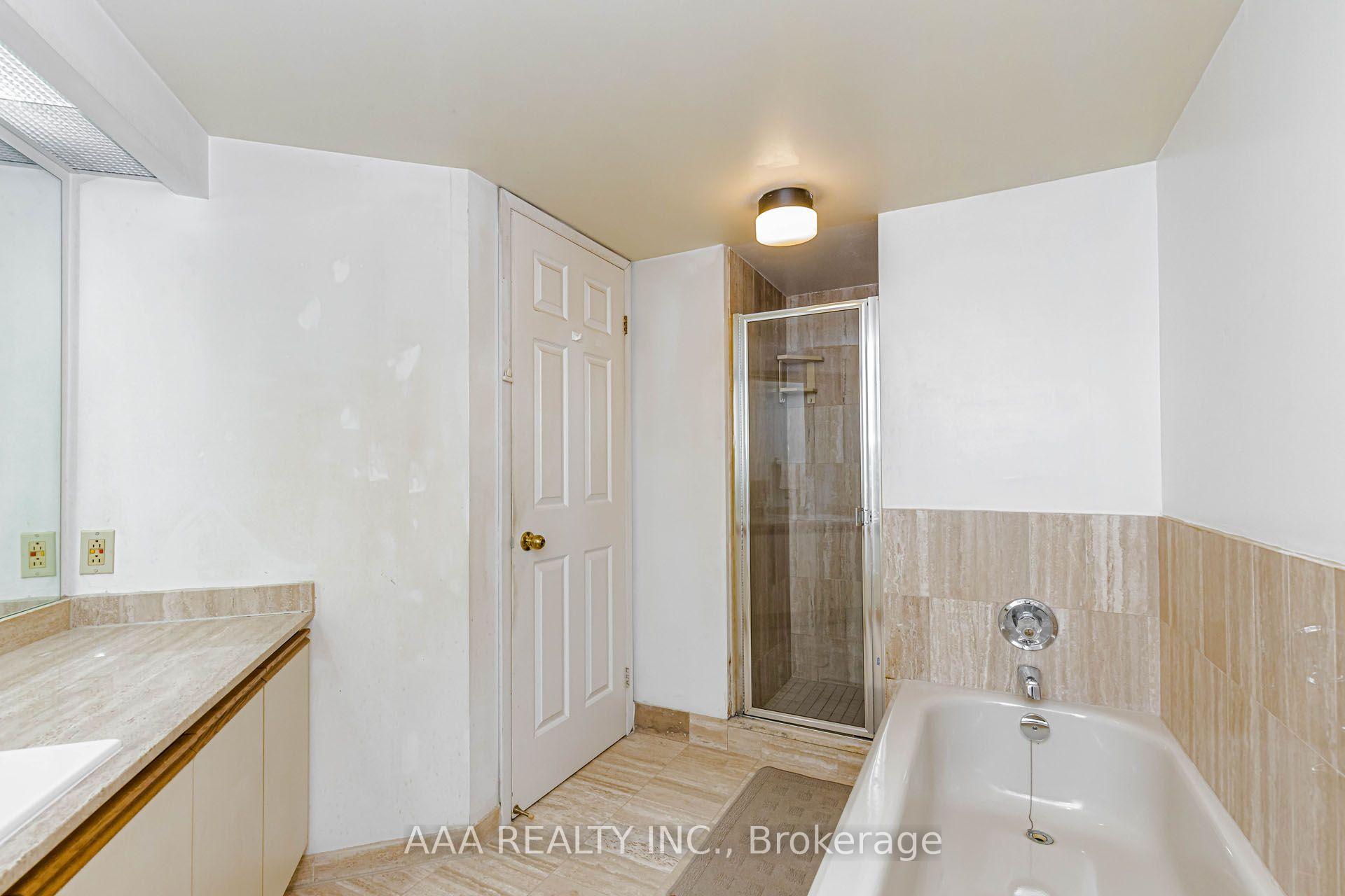 Photo 28 of Unit 2101, 5 Concorde Place, North York, Banbury-Don Mills — HOMEH