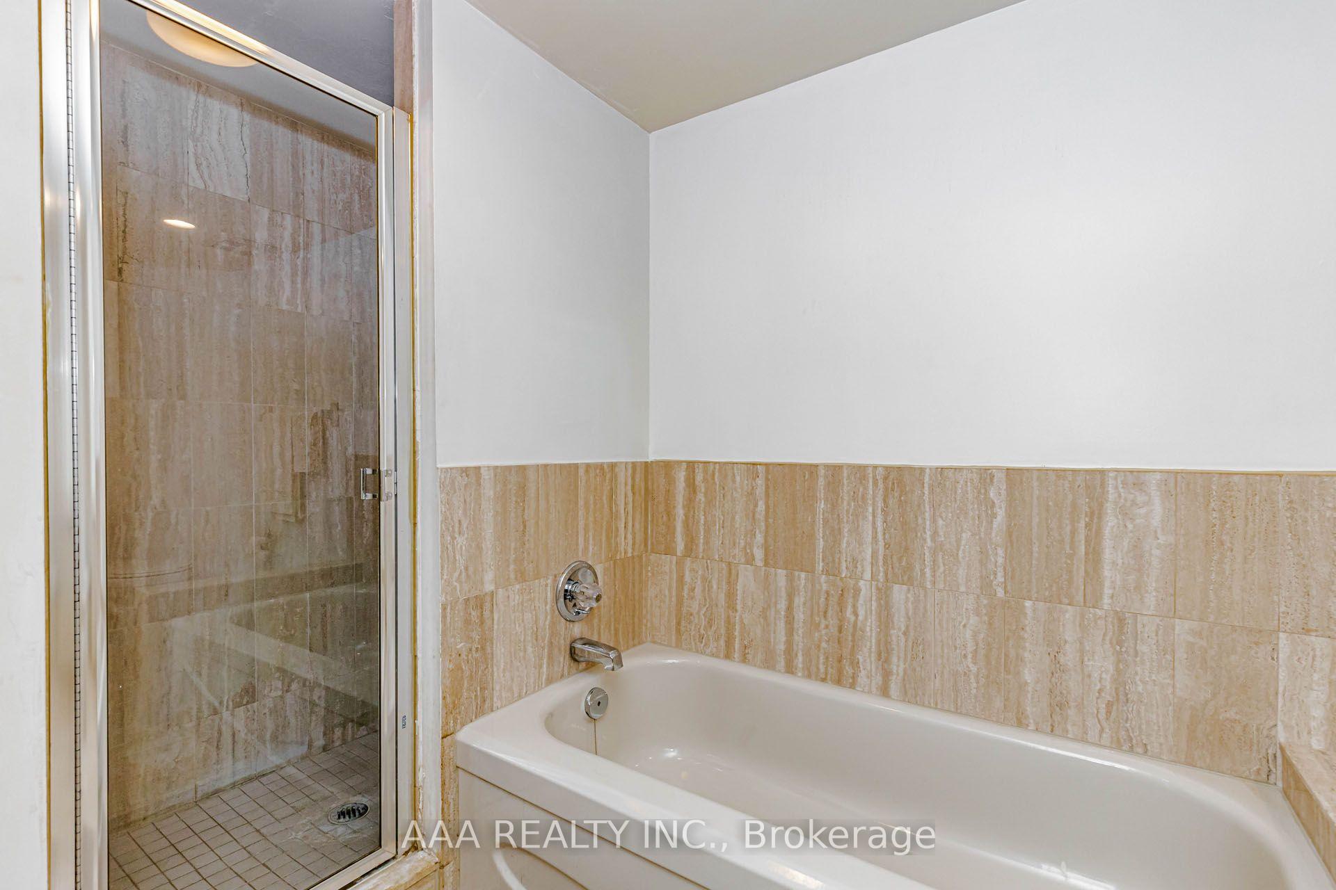 Photo 29 of Unit 2101, 5 Concorde Place, North York, Banbury-Don Mills — HOMEH