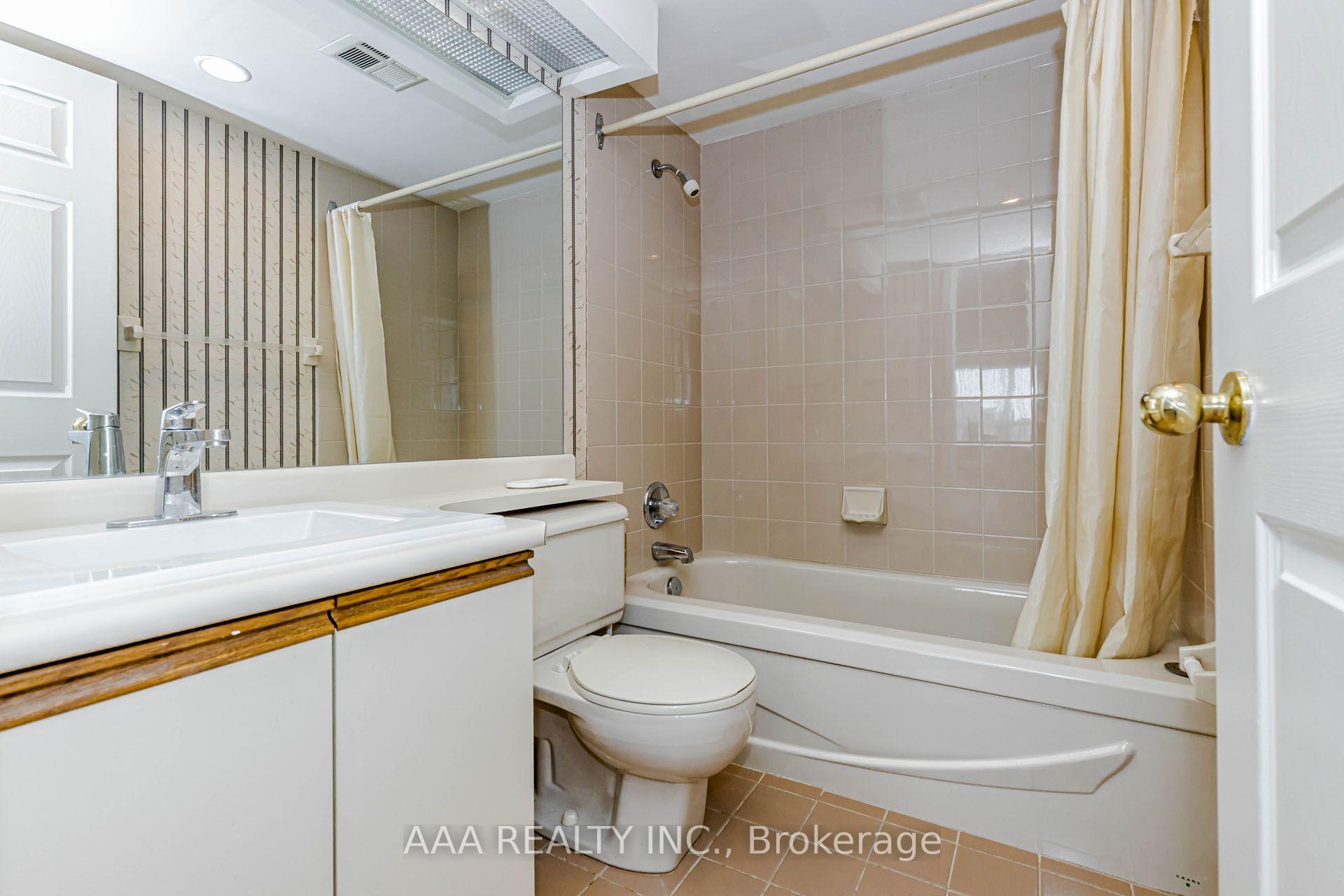 Photo 34 of Unit 2101, 5 Concorde Place, North York, Banbury-Don Mills — HOMEH