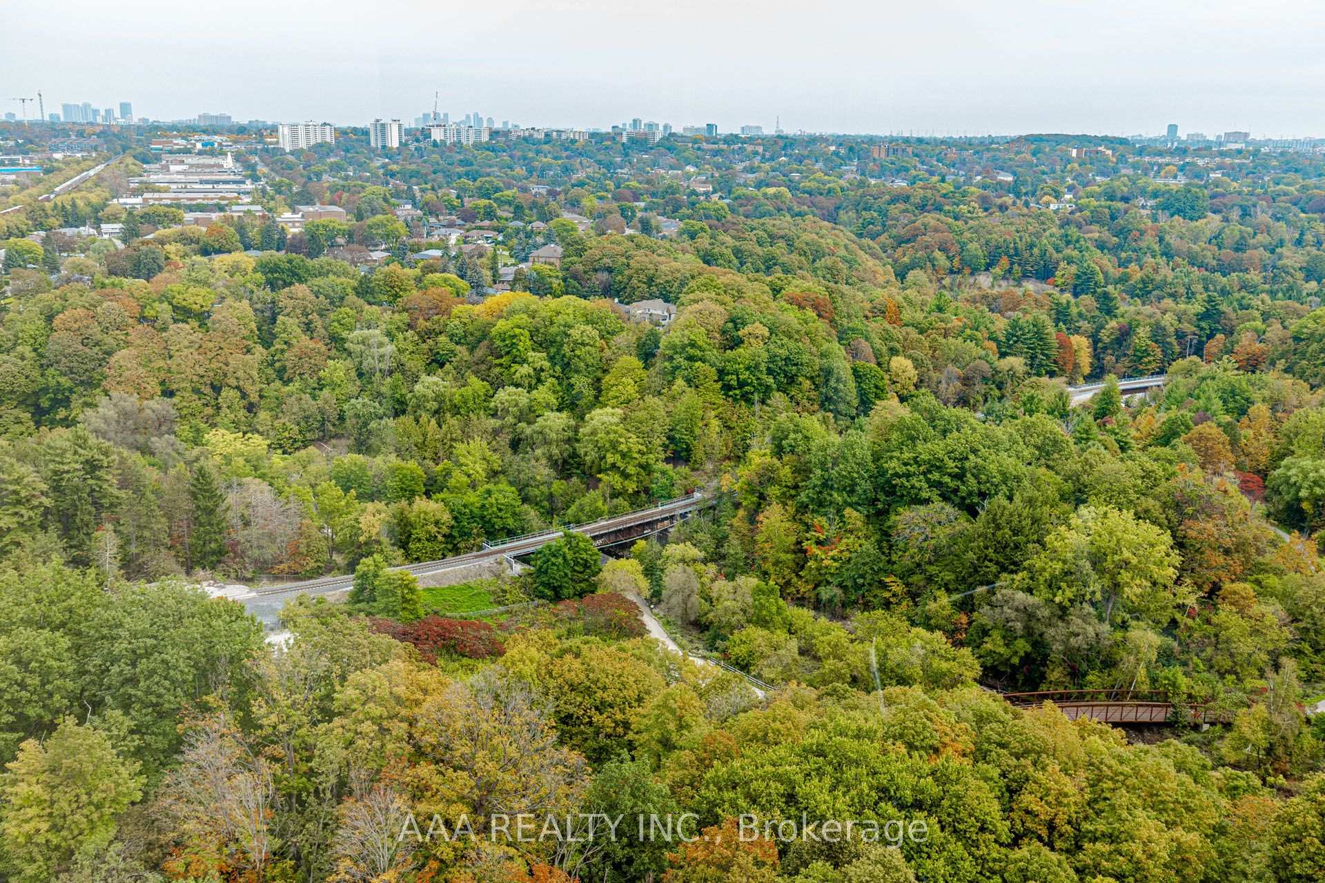 Photo 38 of Unit 2101, 5 Concorde Place, North York, Banbury-Don Mills — HOMEH