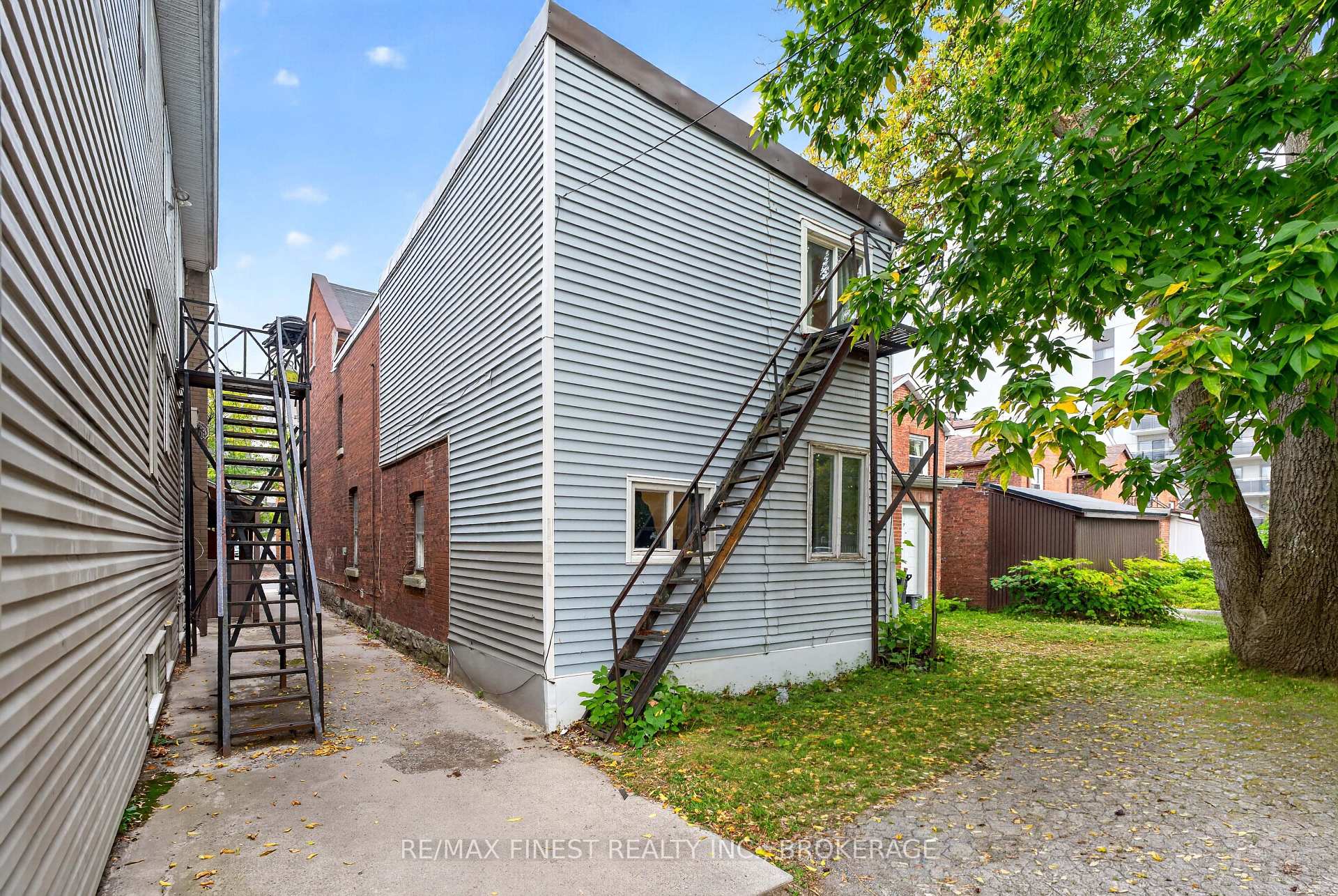 Photo 9 of 364 Brock Street, Kingston, Queen's — HOMEH