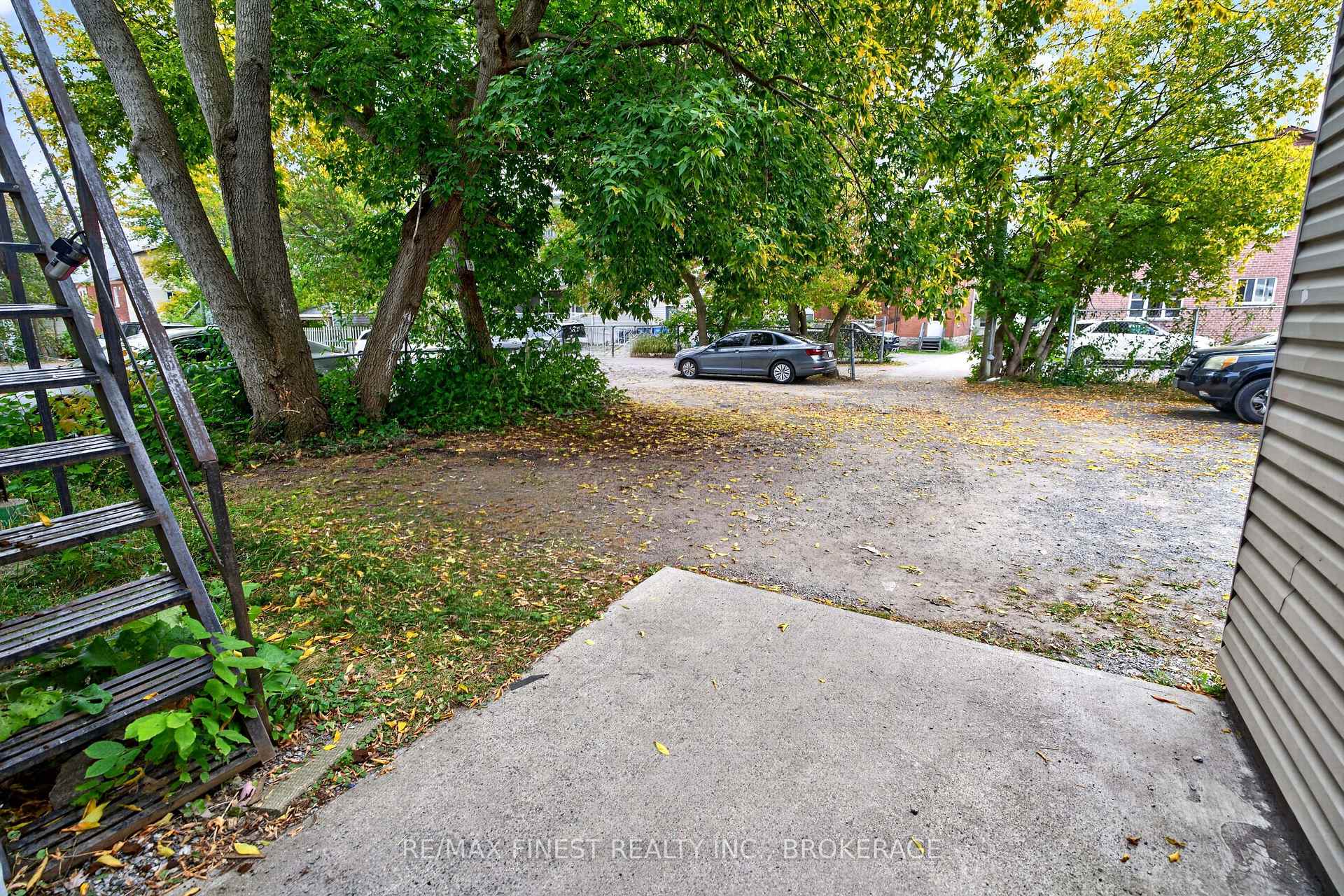 Photo 10 of 364 Brock Street, Kingston, Queen's — HOMEH