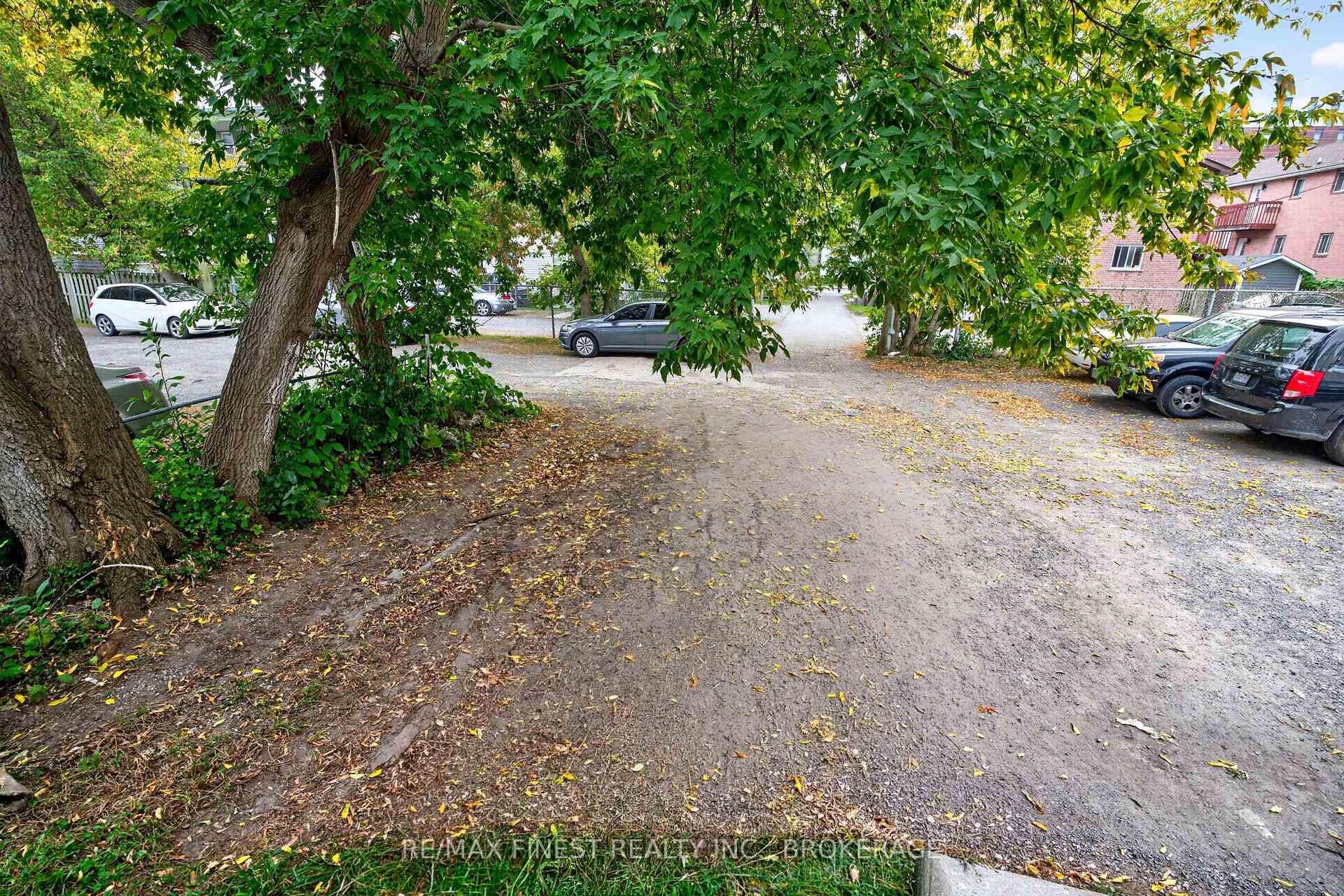 Photo 11 of 364 Brock Street, Kingston, Queen's — HOMEH