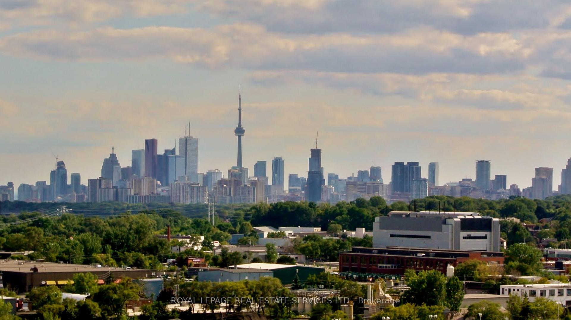 Photo 12 of Unit PH 14, 35 Brian Peck Crescent, Toronto, Thorncliffe Park — HOMEH