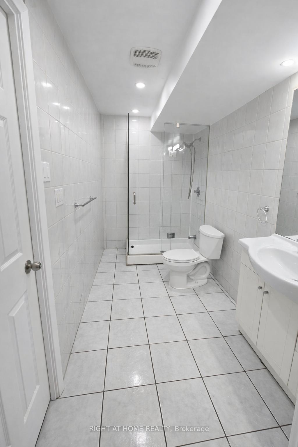 Photo 10 of Unit Basement, 621 Dixon Road, Etobicoke, West Humber-Clairville — HOMEH