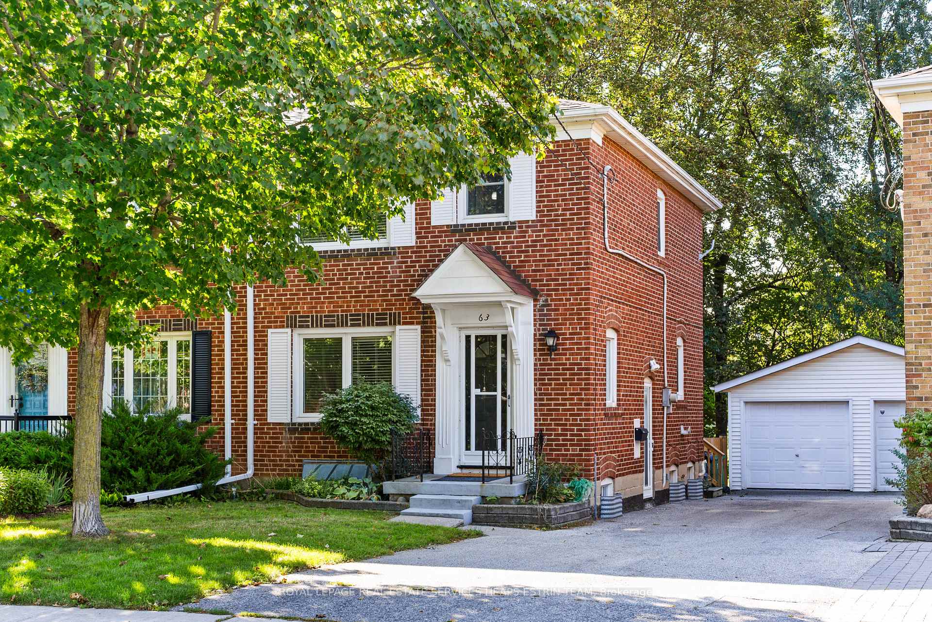 Photo 3 of 63 Thursfield Crescent, Toronto, Leaside — HOMEH