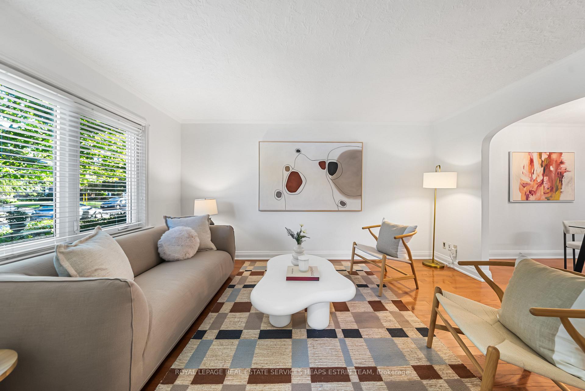 Photo 5 of 63 Thursfield Crescent, Toronto, Leaside — HOMEH