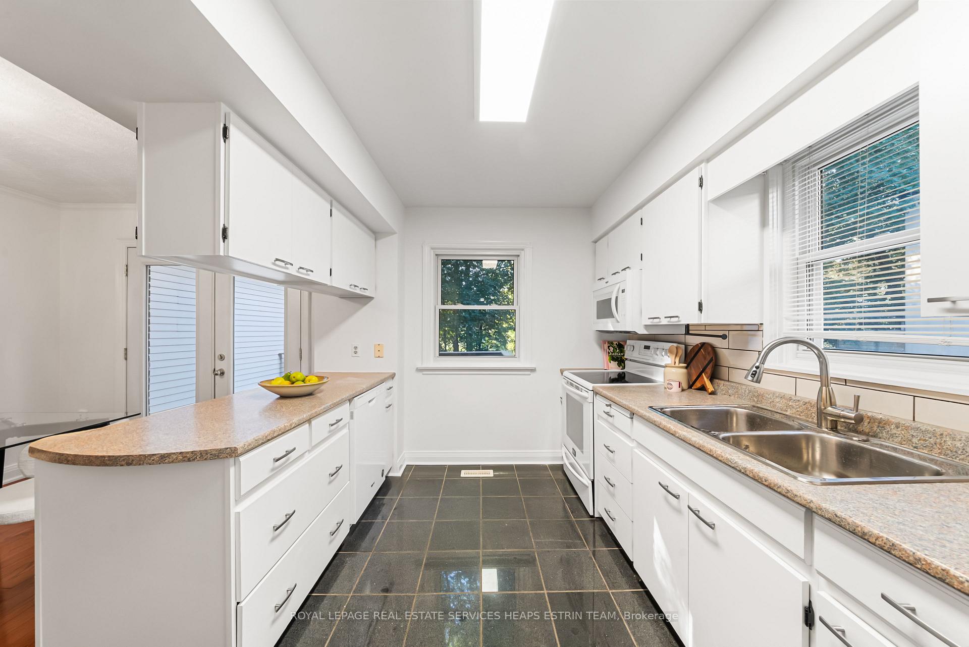 Photo 15 of 63 Thursfield Crescent, Toronto, Leaside — HOMEH