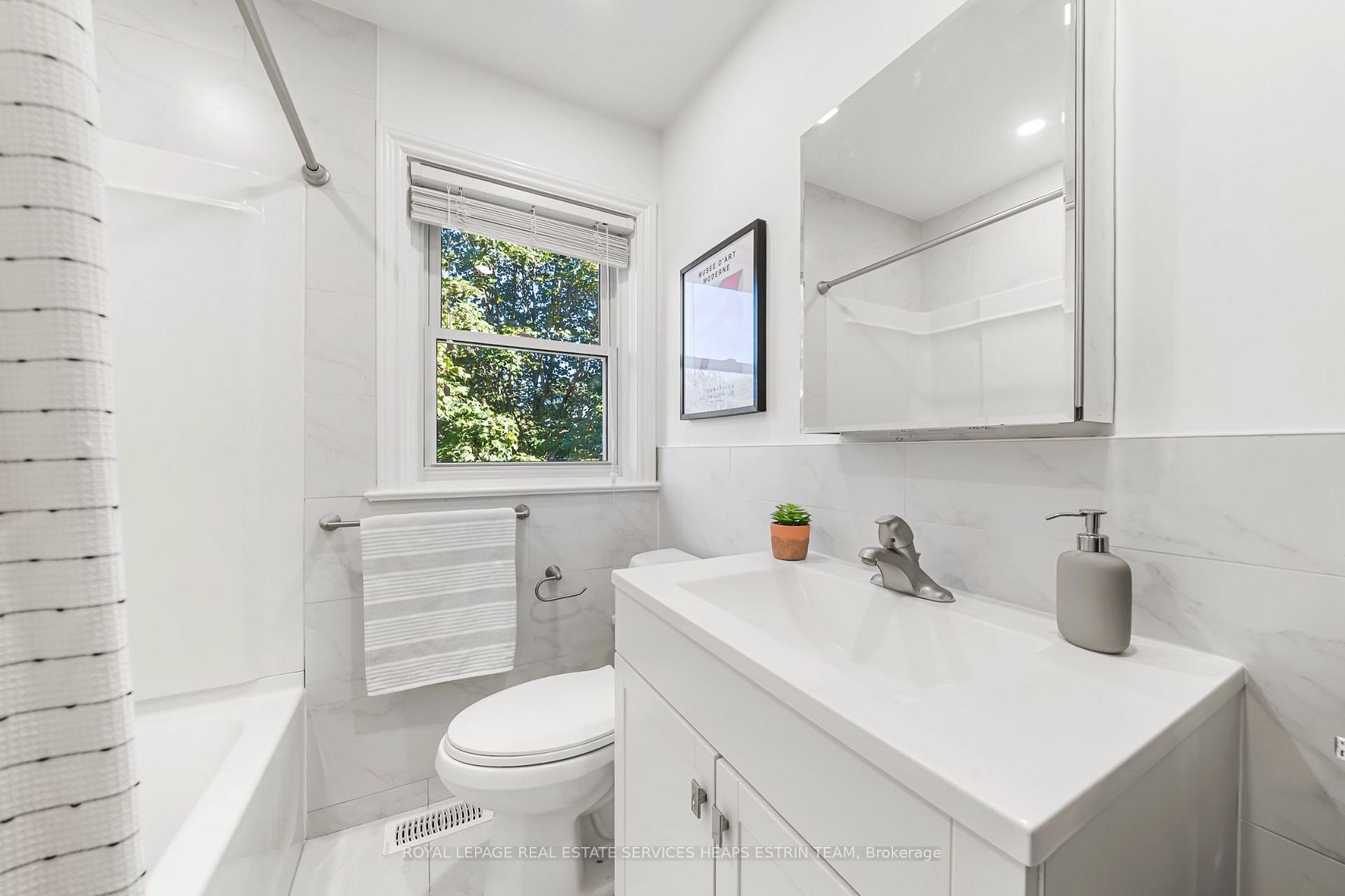 Photo 20 of 63 Thursfield Crescent, Toronto, Leaside — HOMEH