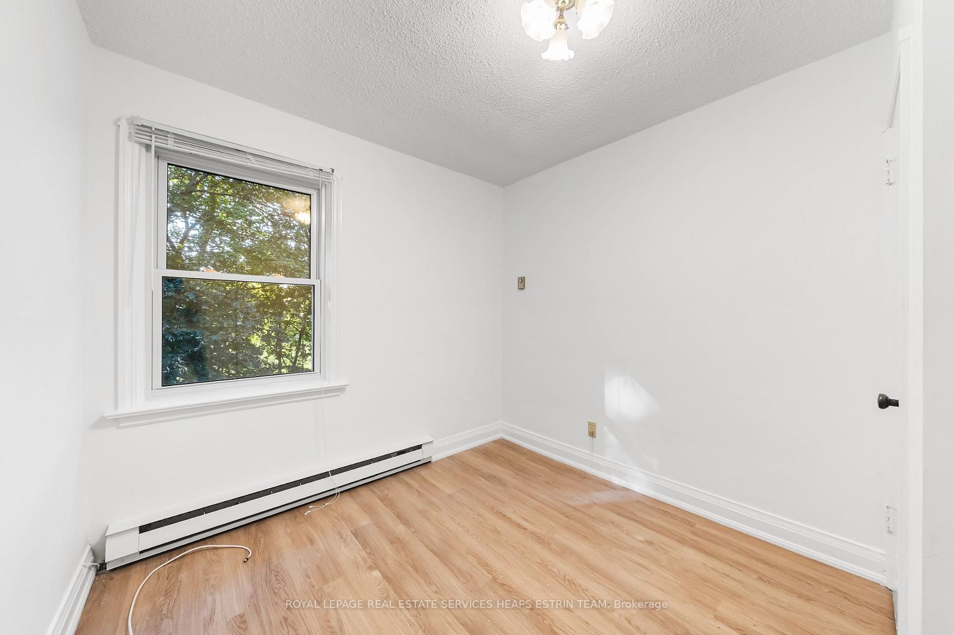 Photo 23 of 63 Thursfield Crescent, Toronto, Leaside — HOMEH