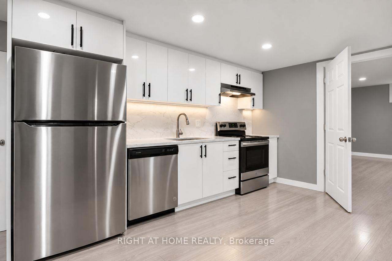 Photo 4 of Unit Basement, 200 Renfro Crescent, London, South J — HOMEH