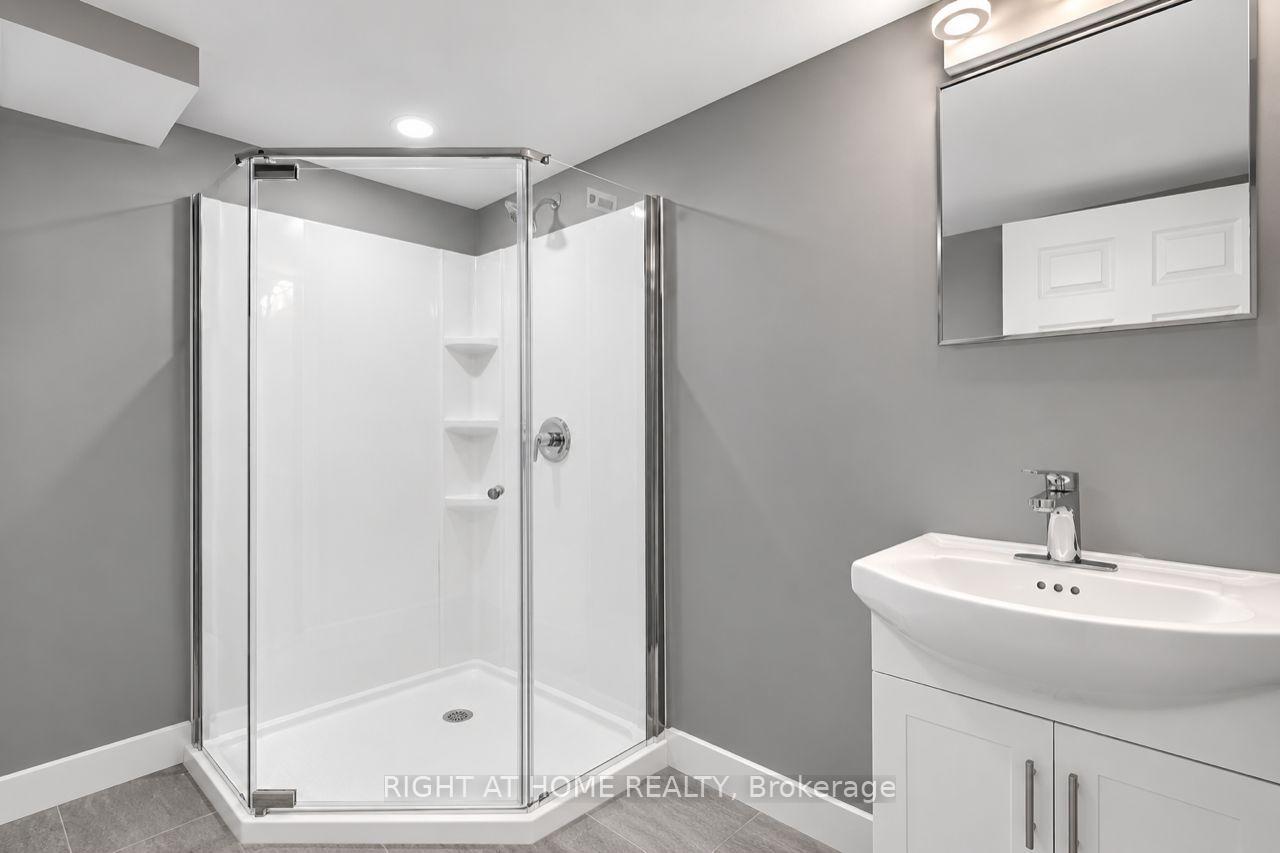 Photo 7 of Unit Basement, 200 Renfro Crescent, London, South J — HOMEH