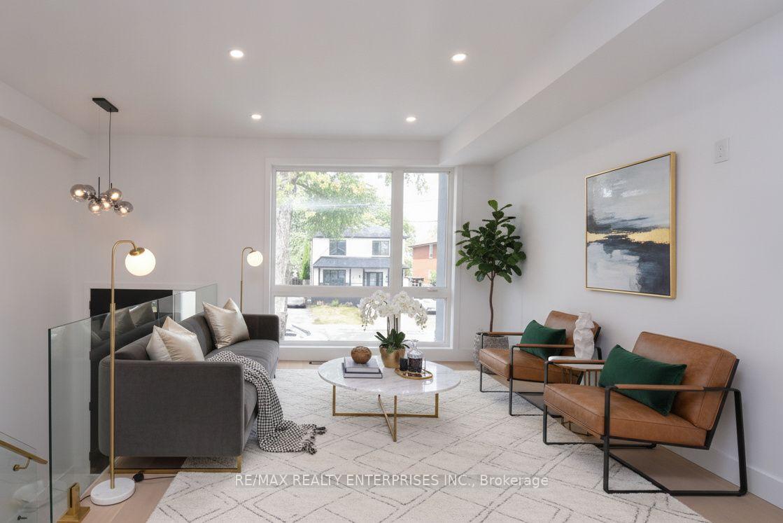 Photo 5 of 19 Simpson Avenue, Etobicoke, Mimico — HOMEH
