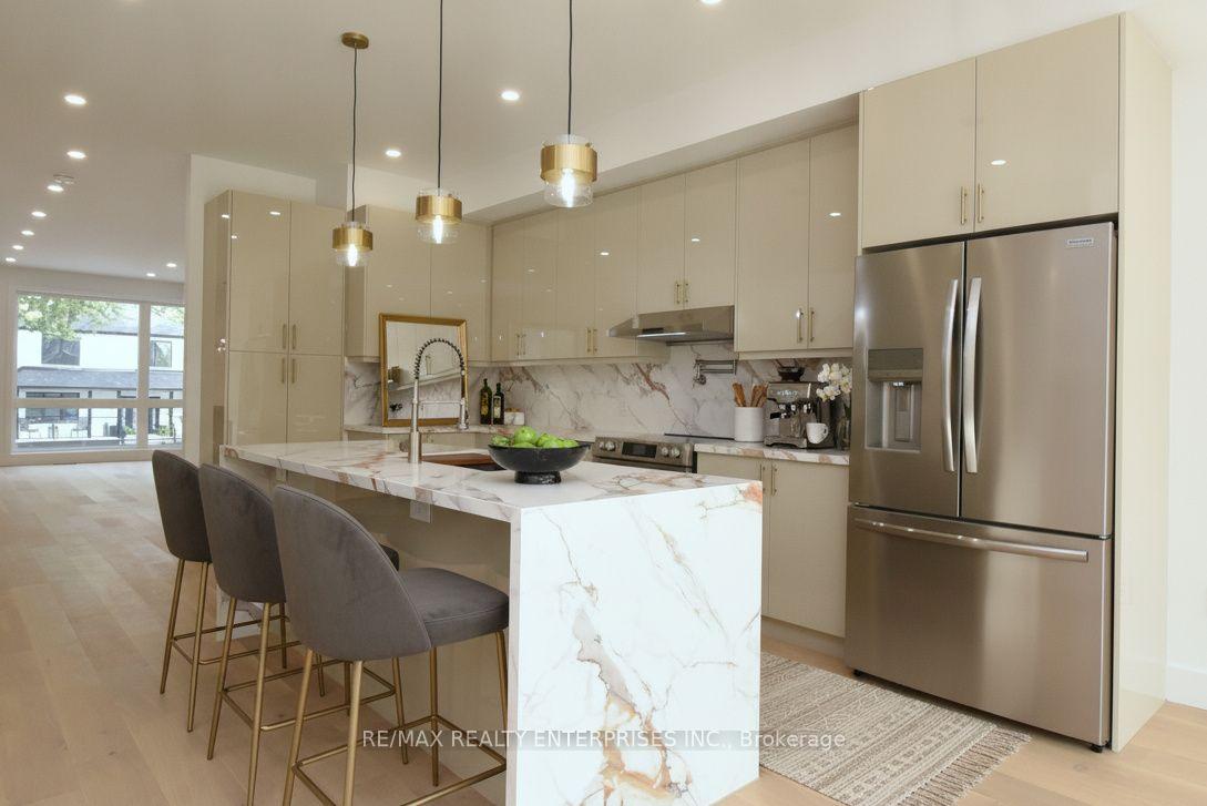 Photo 10 of 19 Simpson Avenue, Etobicoke, Mimico — HOMEH