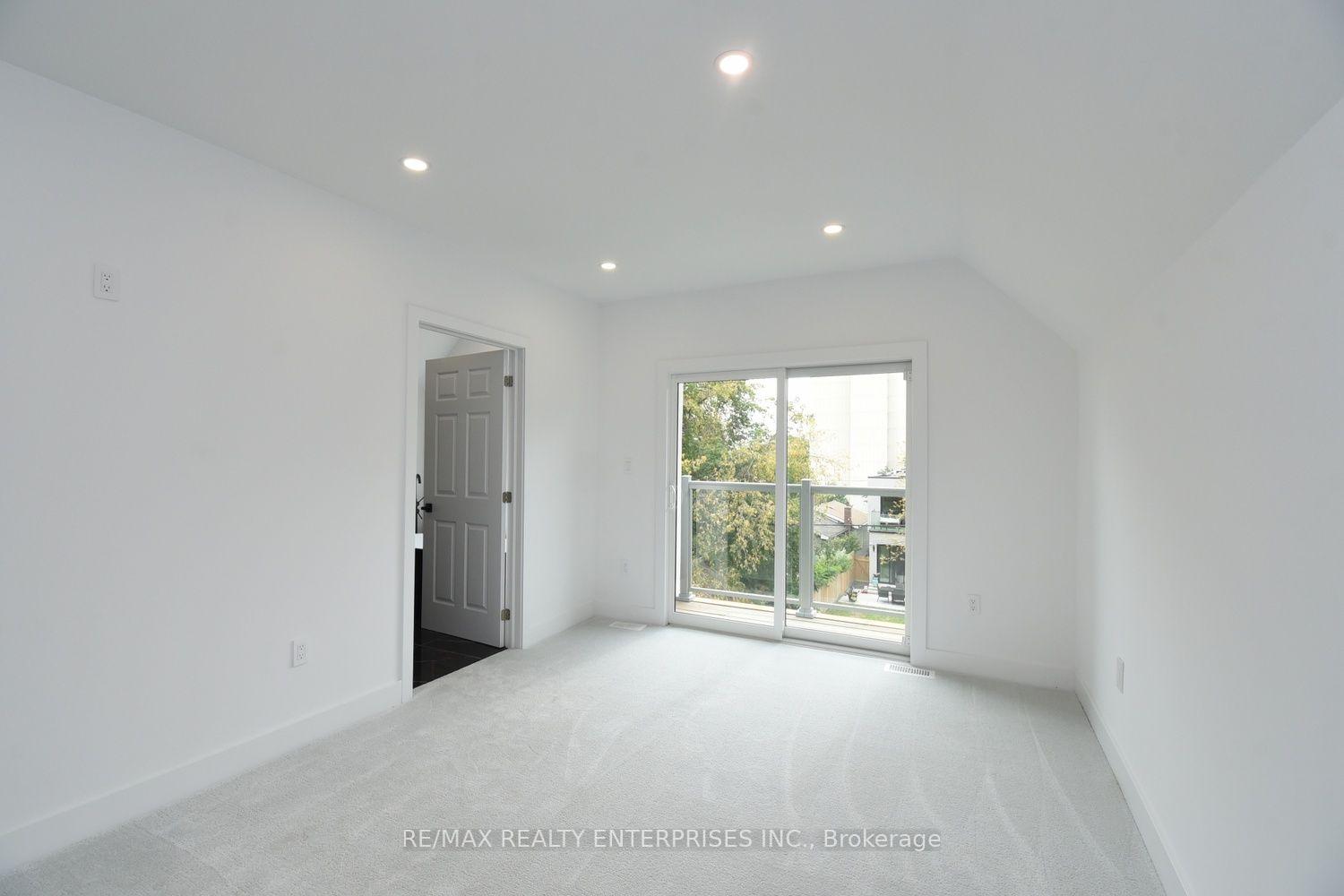 Photo 19 of 19 Simpson Avenue, Etobicoke, Mimico — HOMEH