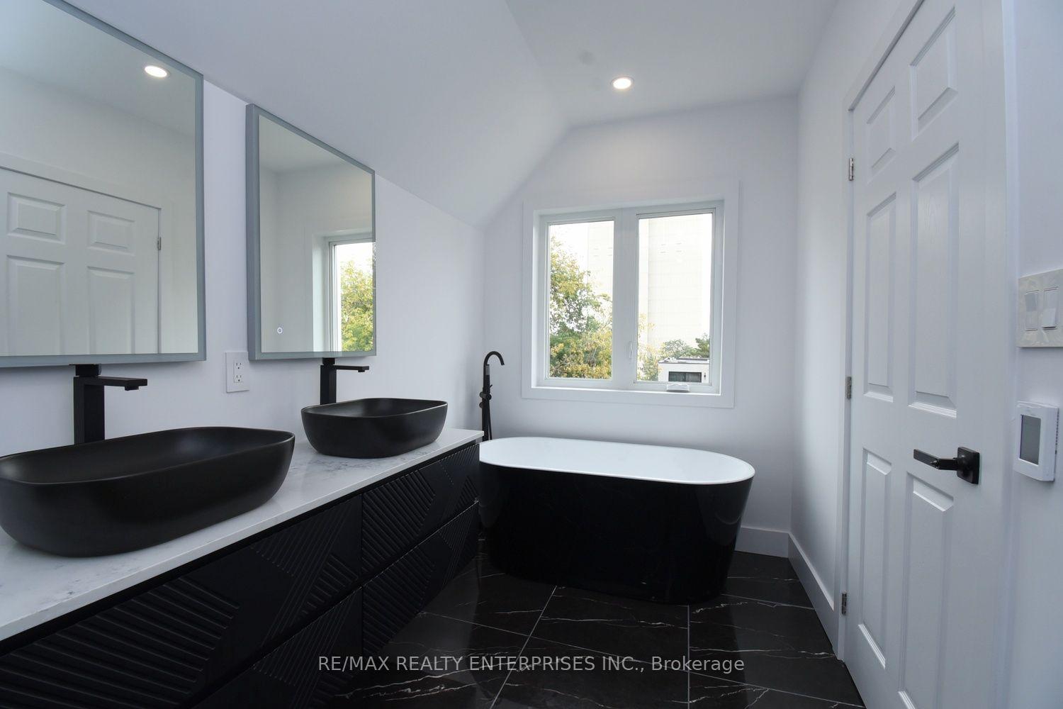 Photo 22 of 19 Simpson Avenue, Etobicoke, Mimico — HOMEH